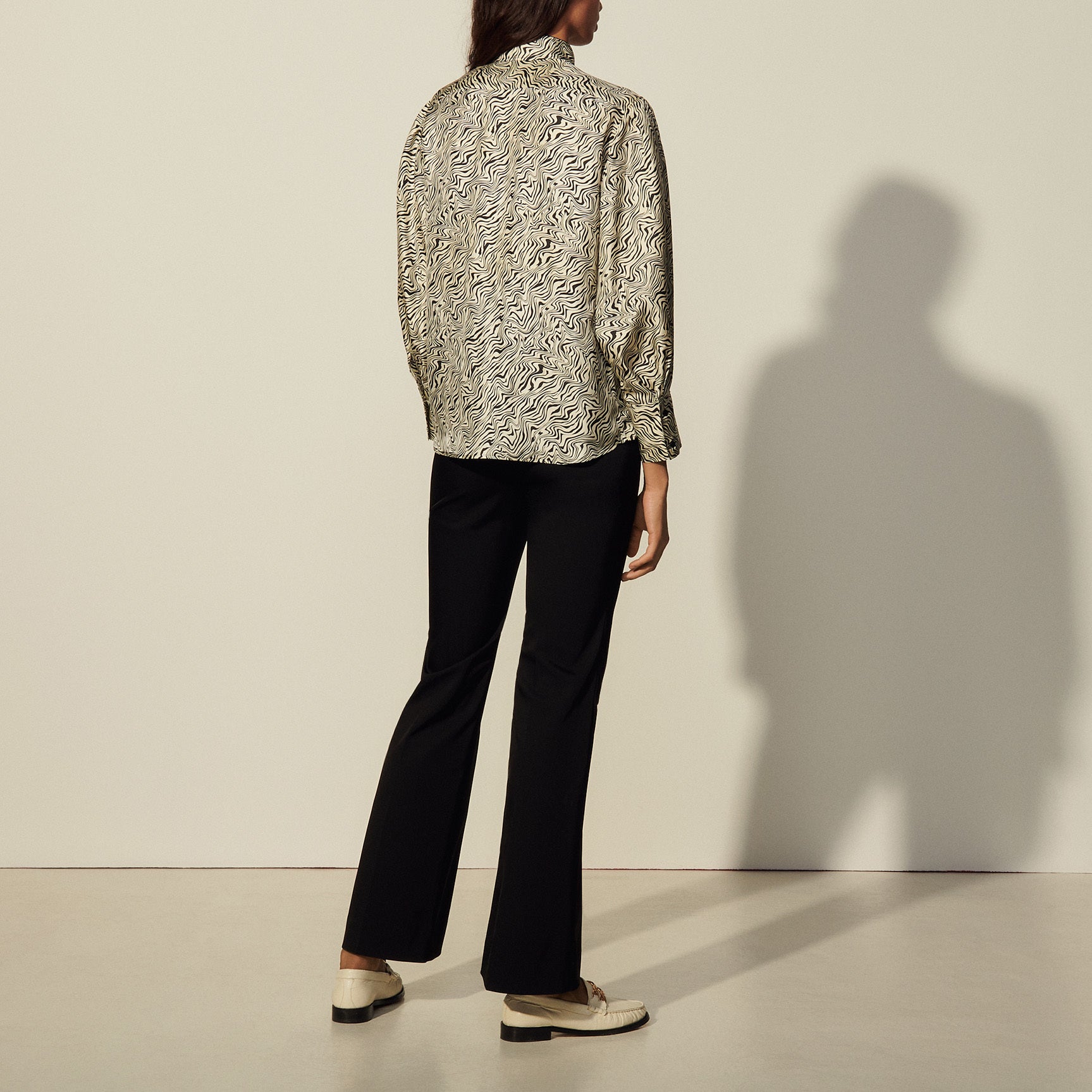 Chemise imprimée en soie Sandro seconde main