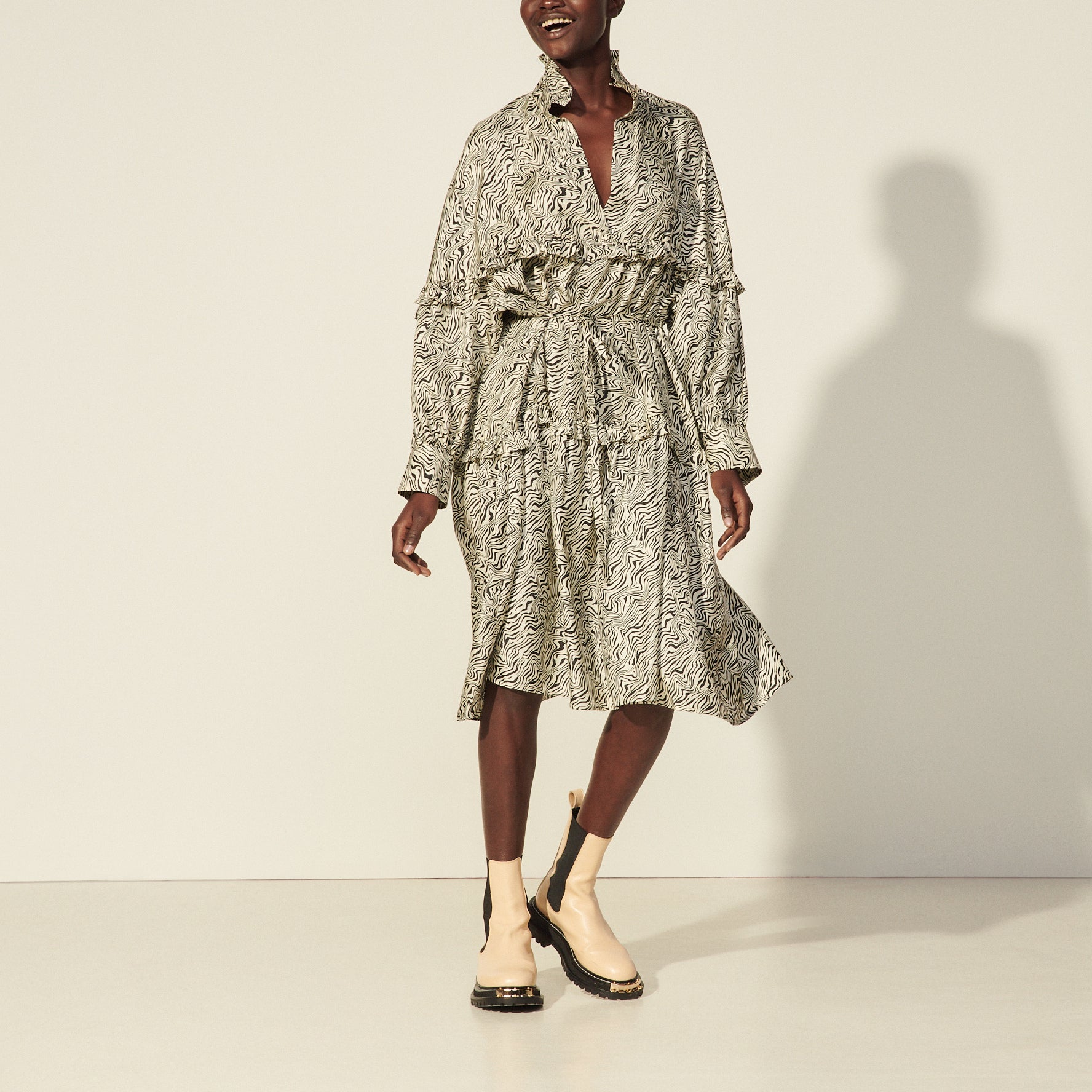 Robe imprimée oversize en soie Sandro seconde main
