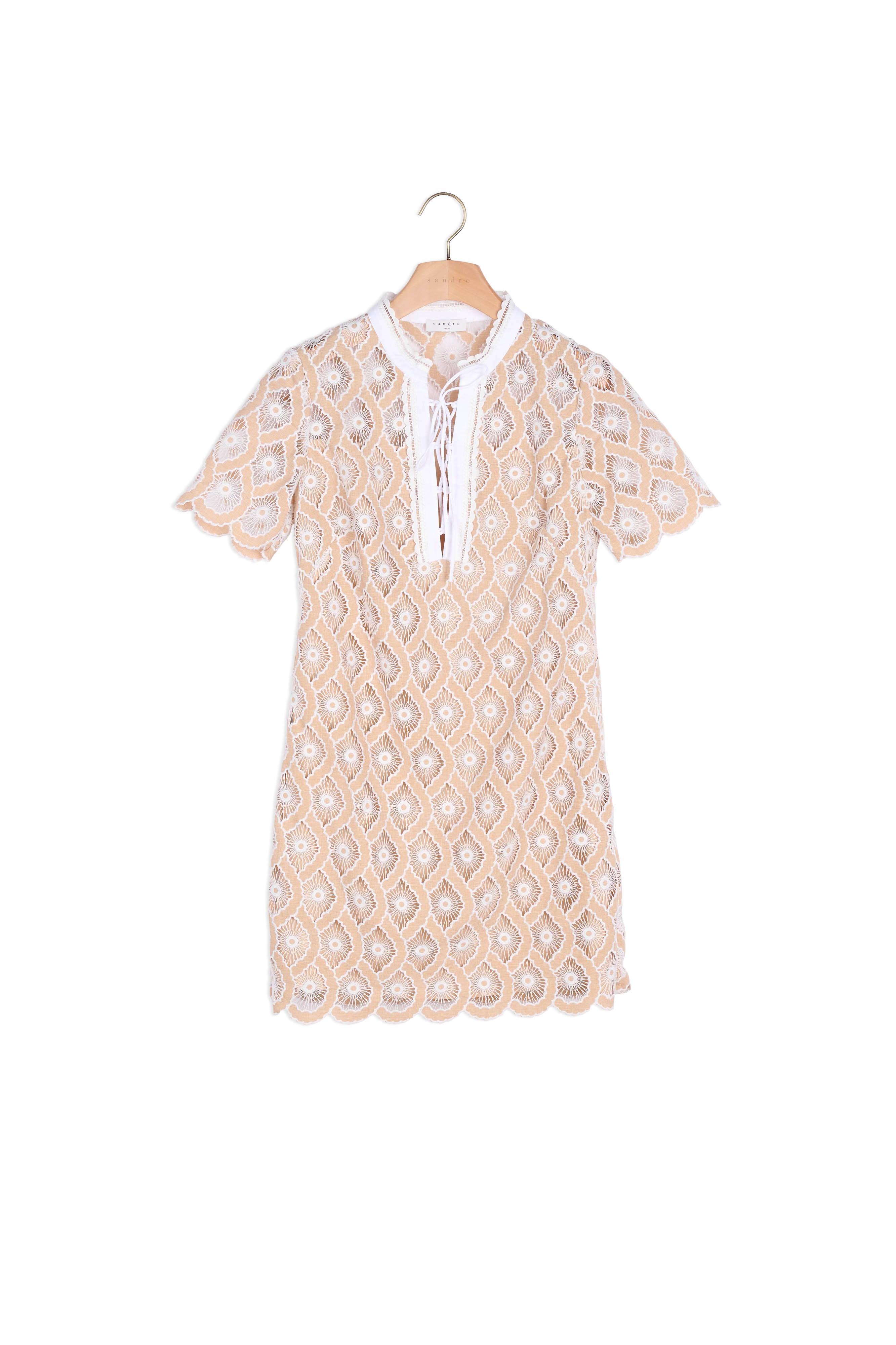 Robe courte en broderie anglaise Sandro seconde main