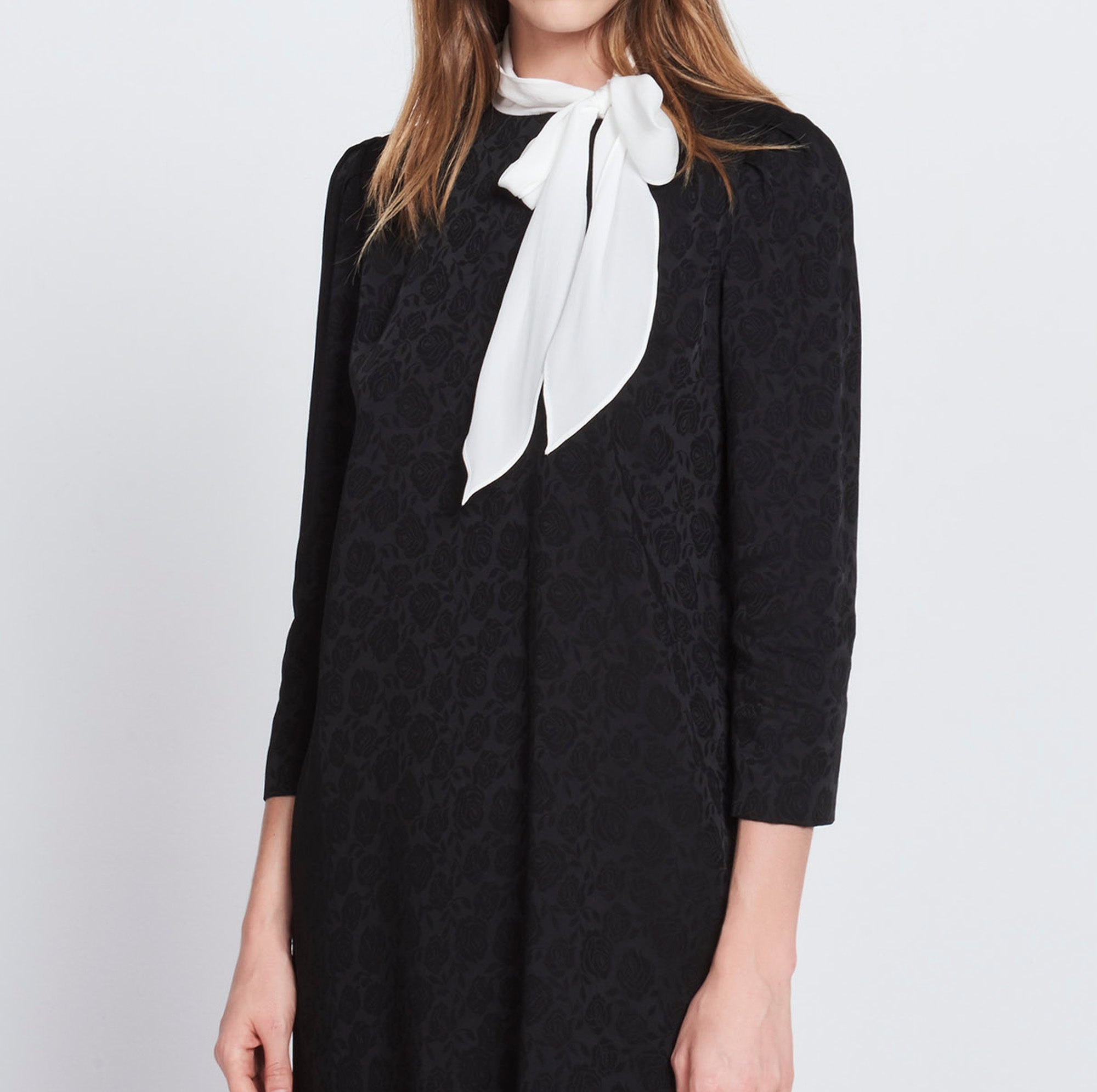 Robe imprimé roses lien à nouer Sandro seconde main