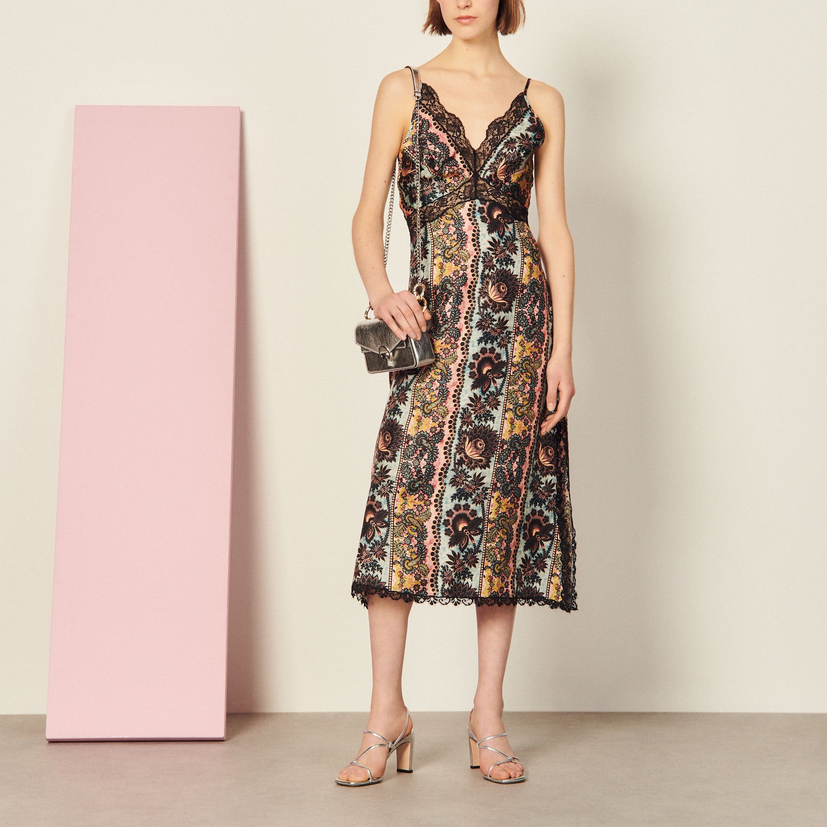 Robe imprimée en soie Sandro seconde main