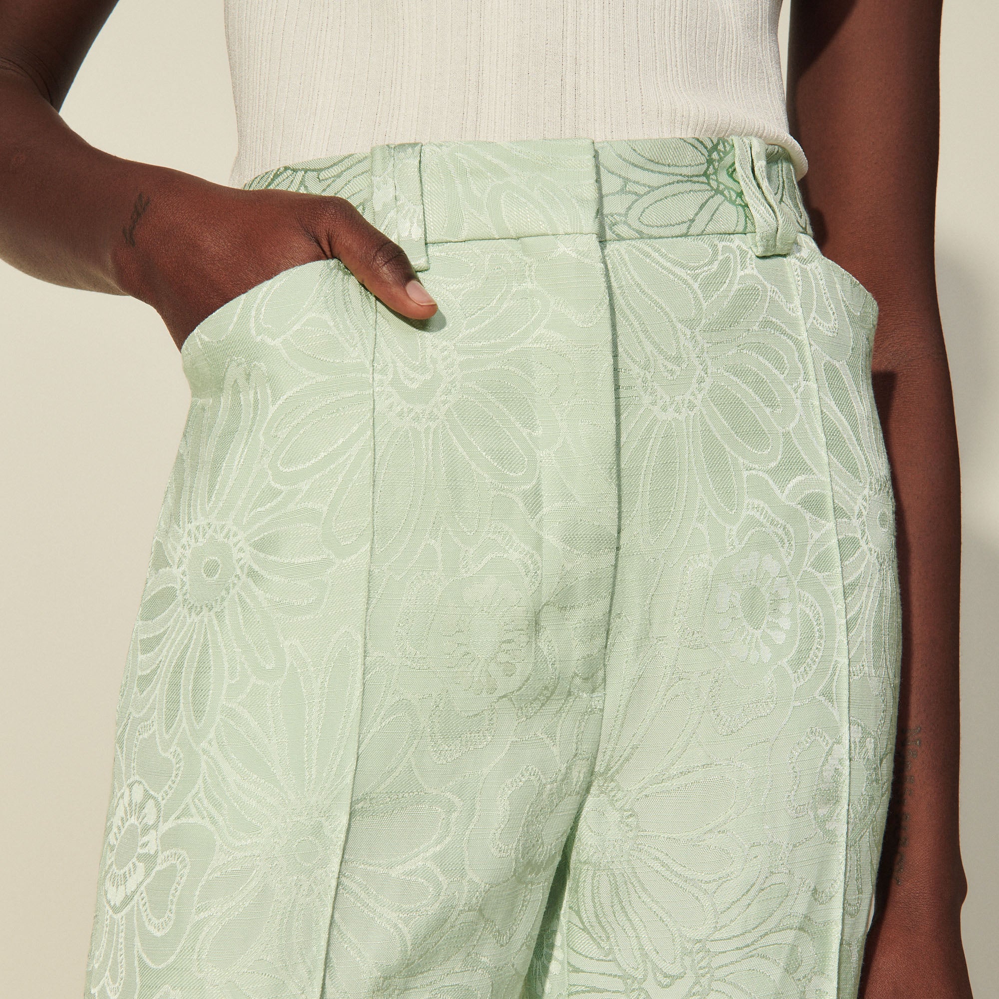 Pantalon en jacquard ton sur ton Sandro seconde main