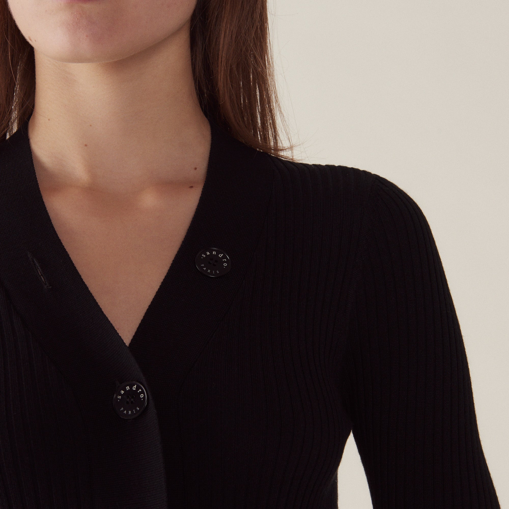 Cardigan boutonné en maille côtelée Sandro seconde main