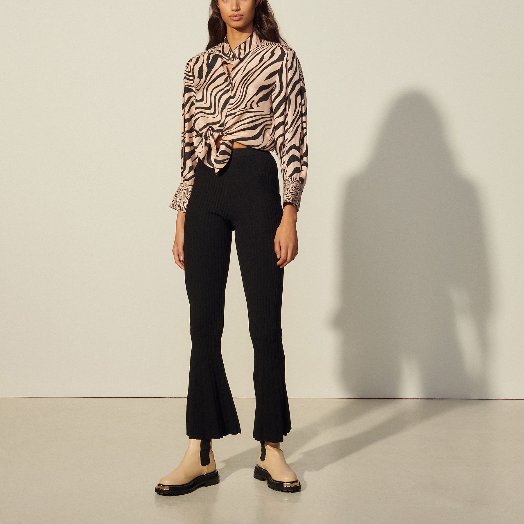 Pantalon évasé en Maille Sandro seconde main