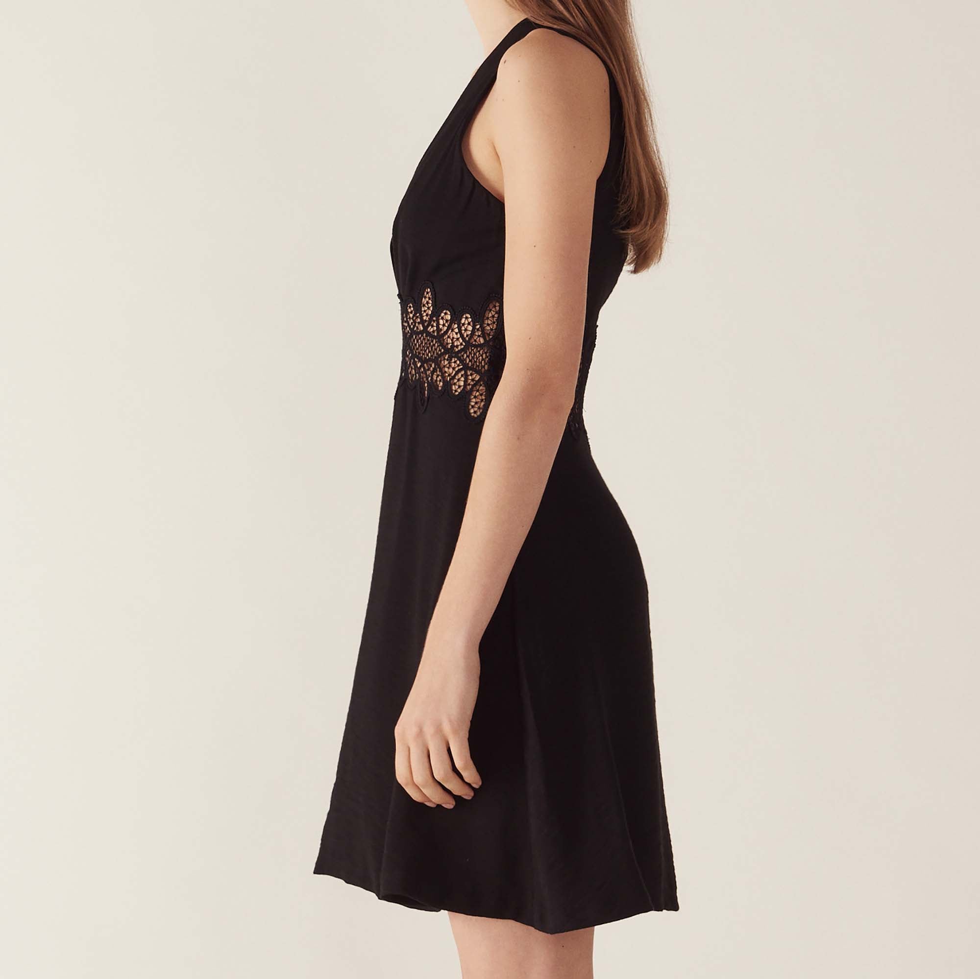 Robe courte avec insert de dentelle Sandro seconde main