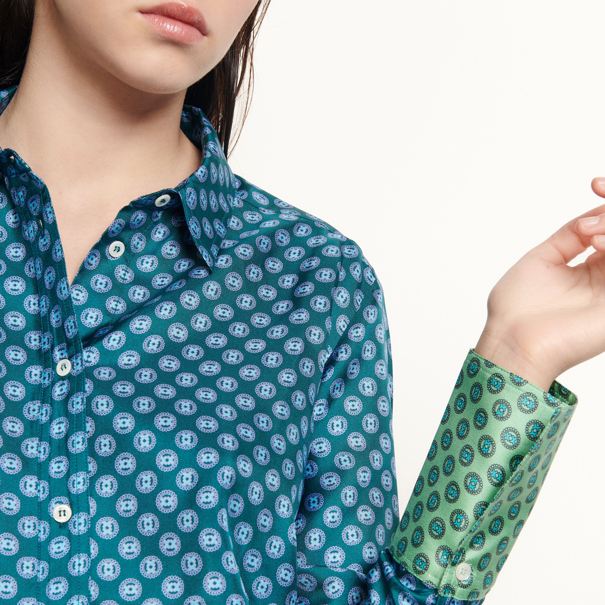 Chemise en soie imprimée Sandro seconde main