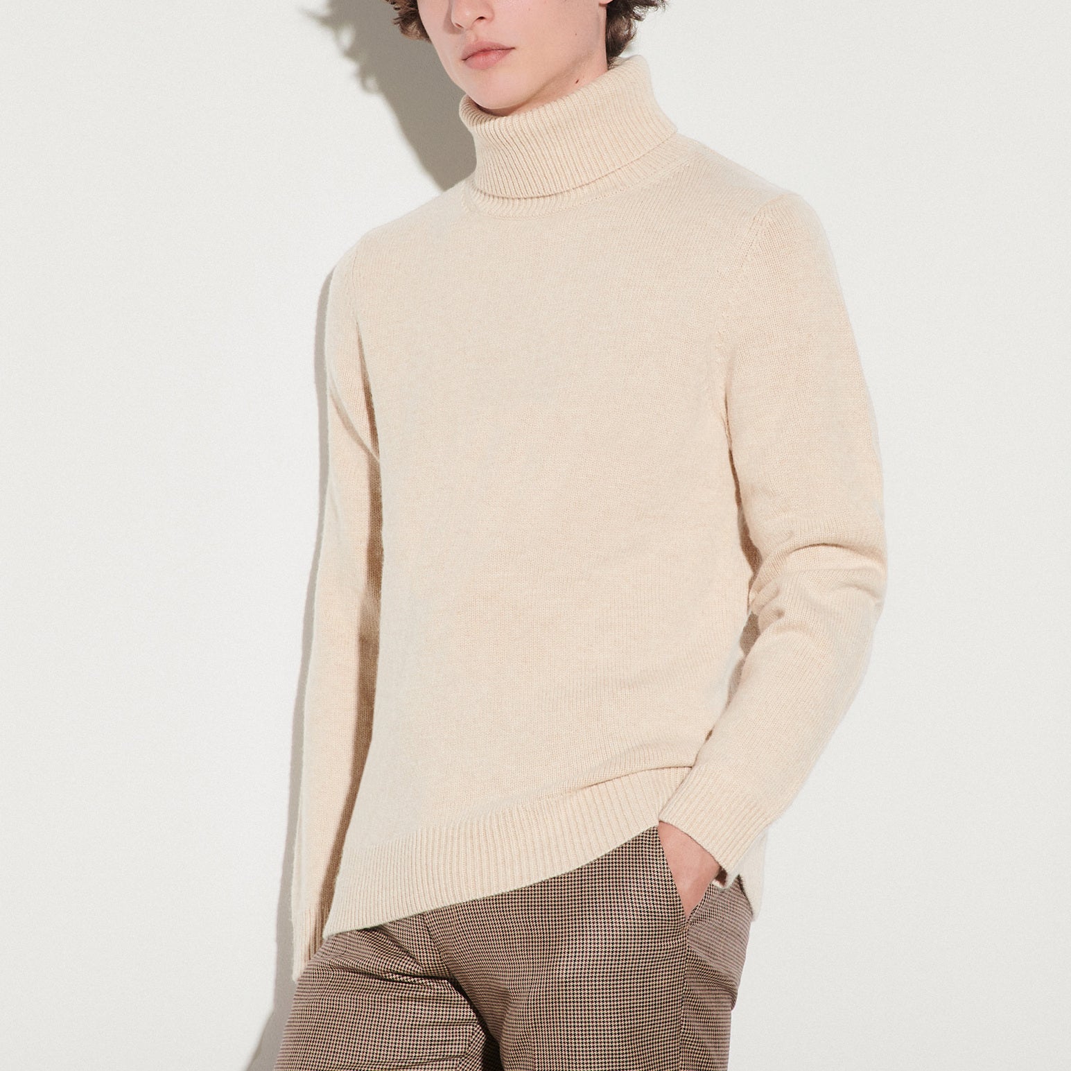 Pull à col roulé en laine et cachemire Sandro seconde main