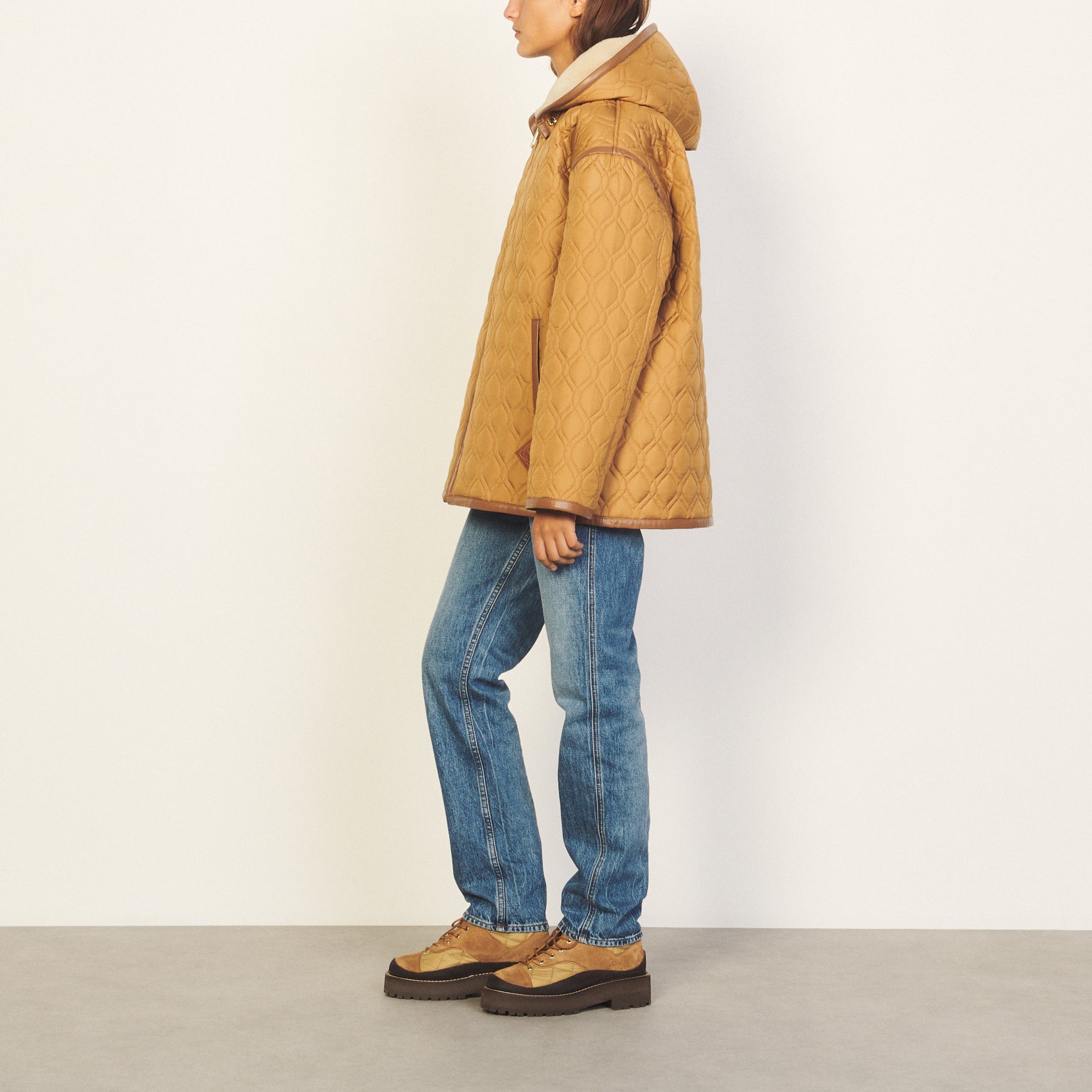 Outerwear Beige Sandro seconde main