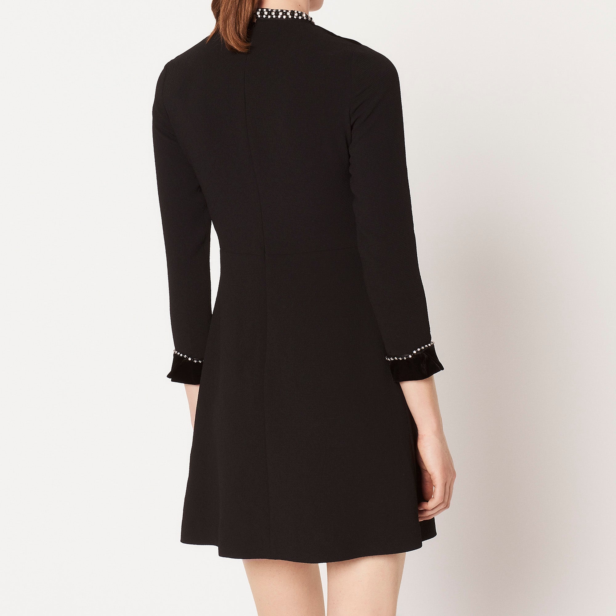 Robe à empiècement en velours et studs Sandro seconde main