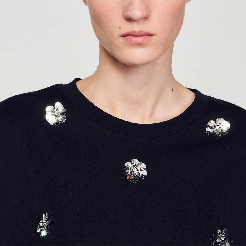 T-shirt orné de sequins fleurs Sandro seconde main