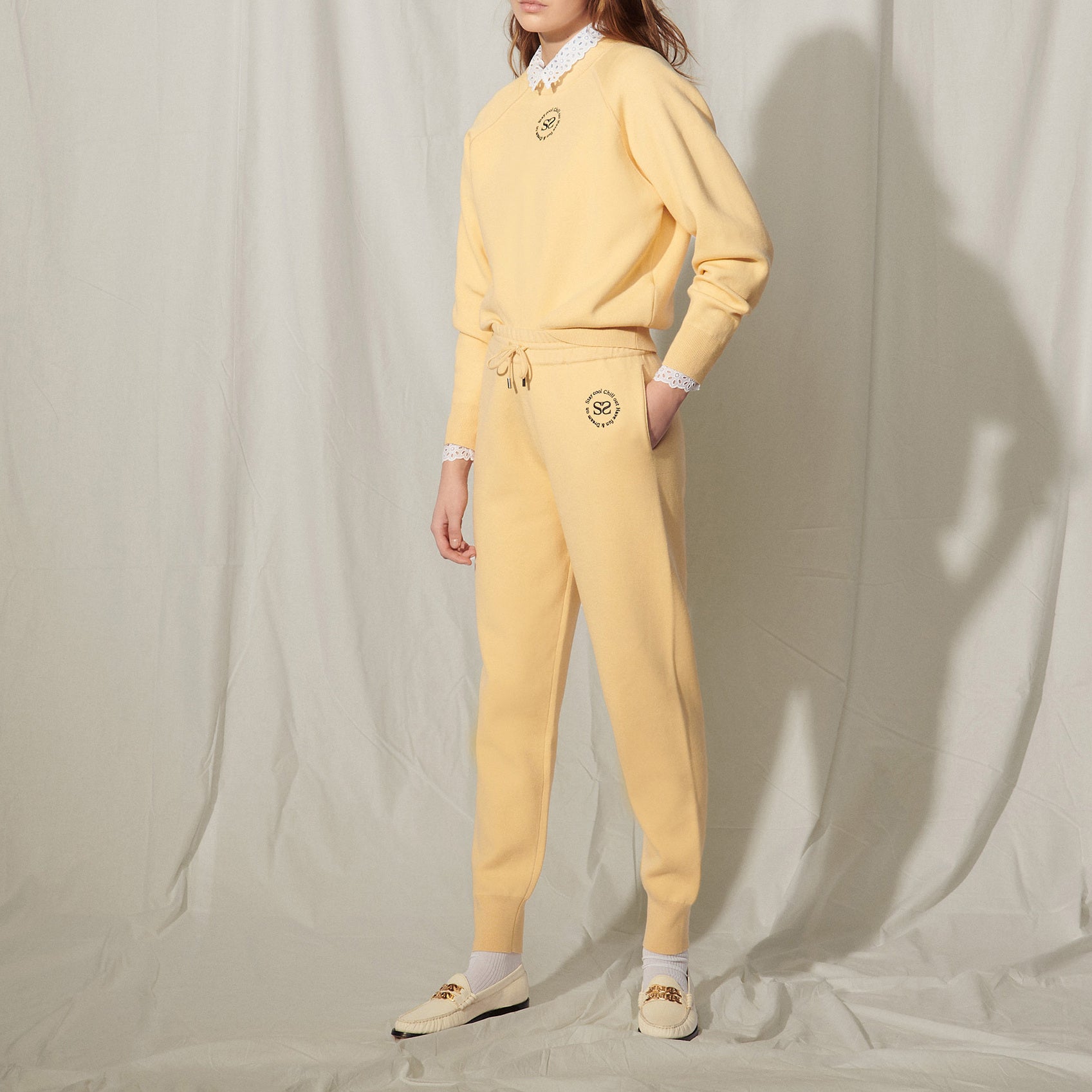 Jogging en Maille avec broderie Sandro seconde main