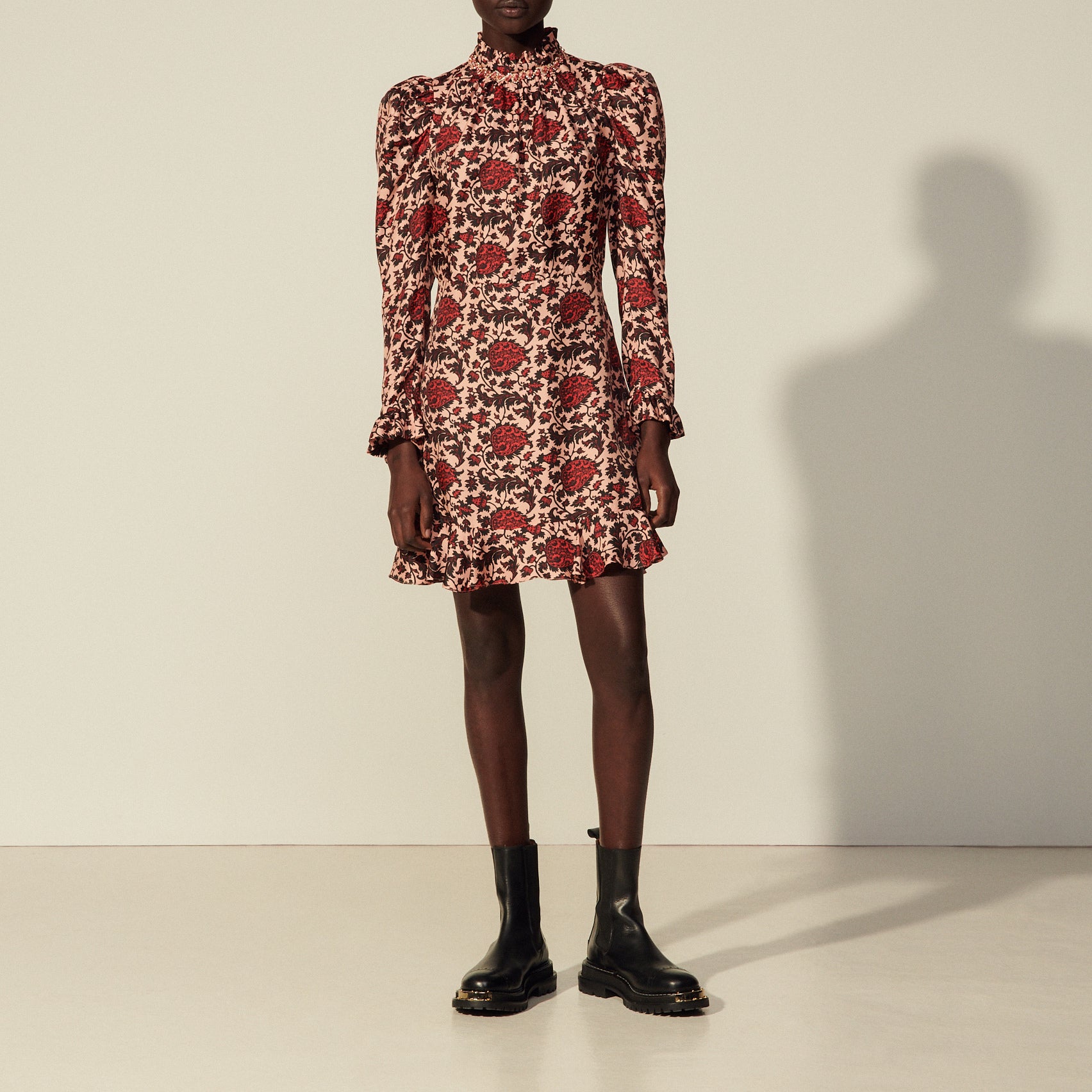 Robe courte imprimée en soie mélangée Sandro seconde main