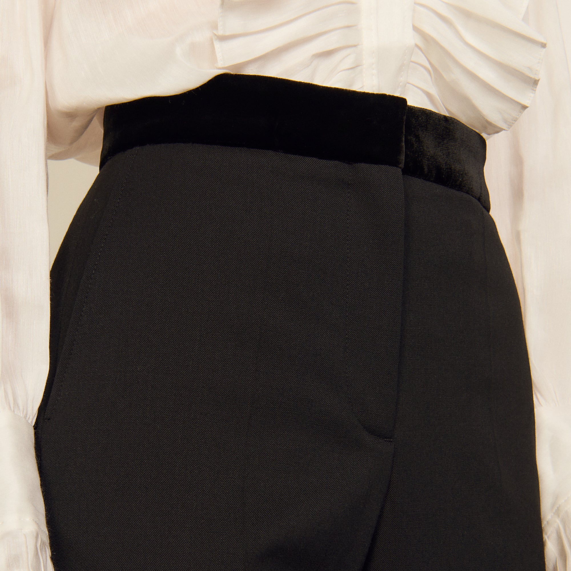 Pantalon classique Sandro seconde main