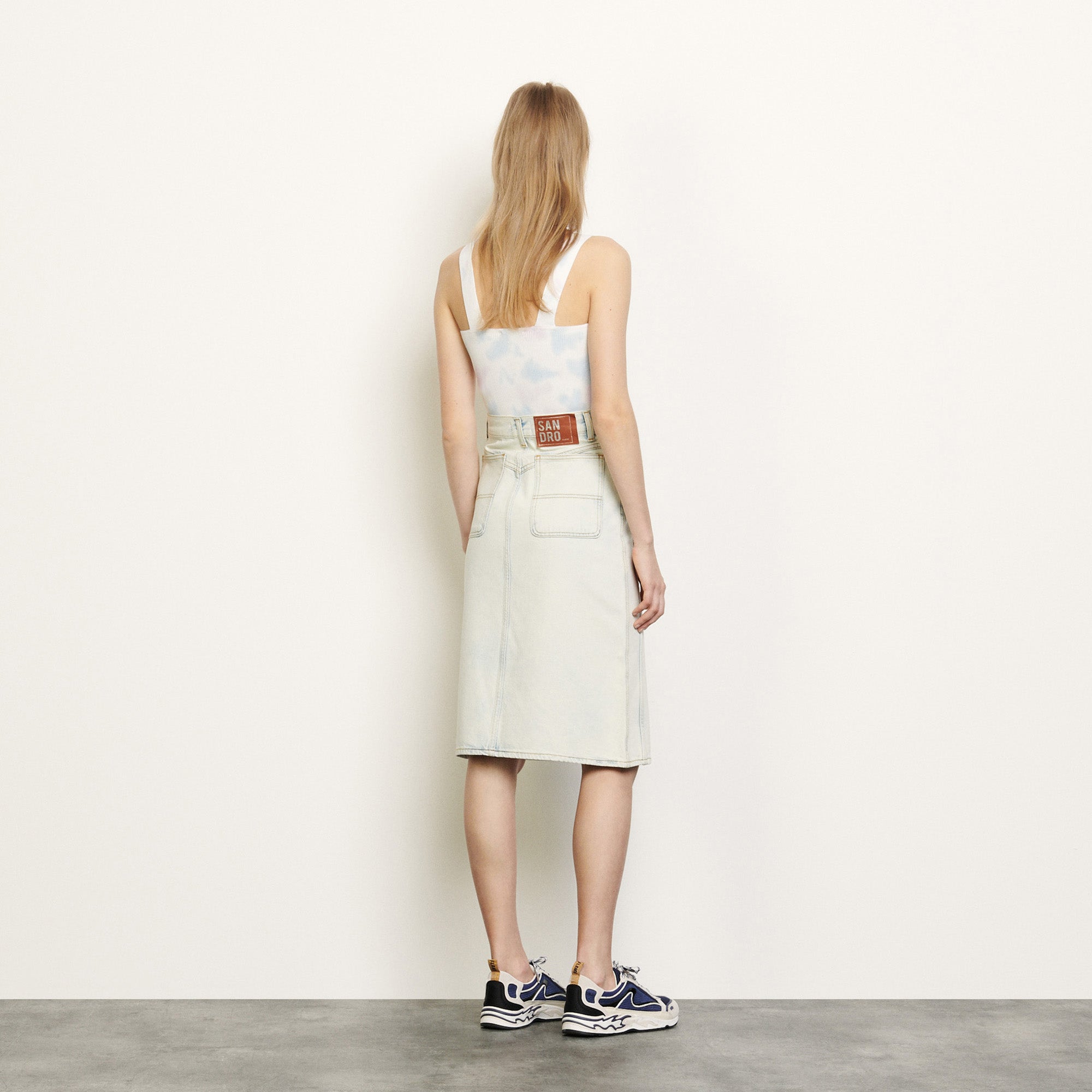 Jupe en Jean au délavage neige Sandro seconde main