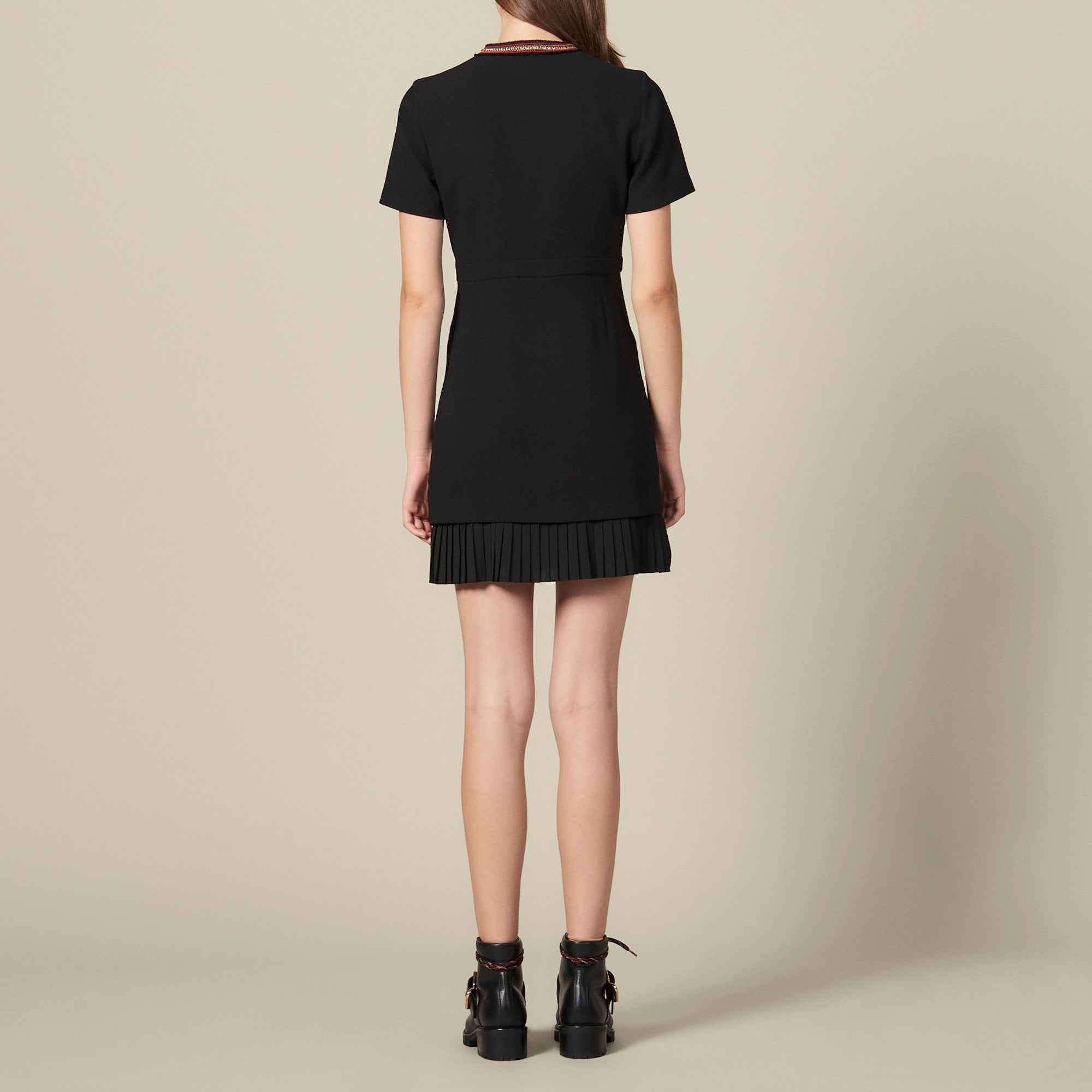 Robe courte ornée de galons Sandro seconde main