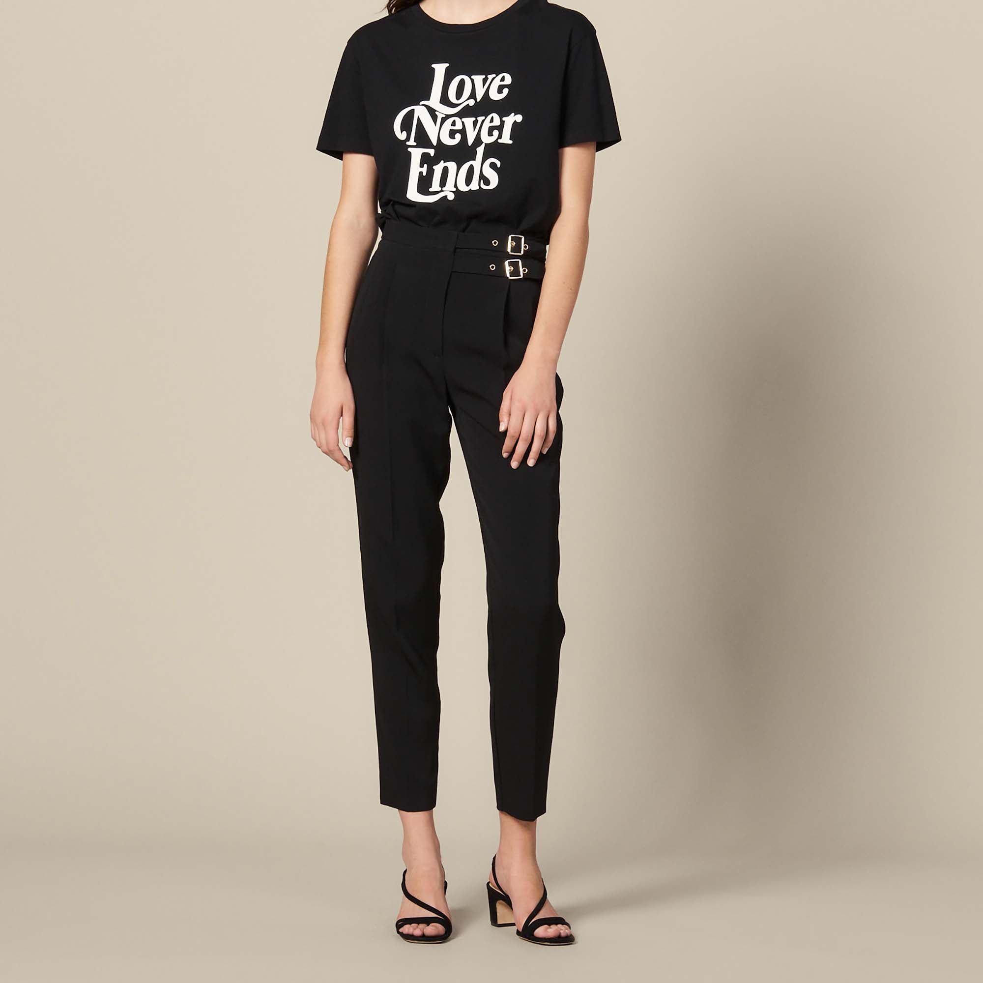 Pantalon taille haute ornée de boucles Sandro seconde main