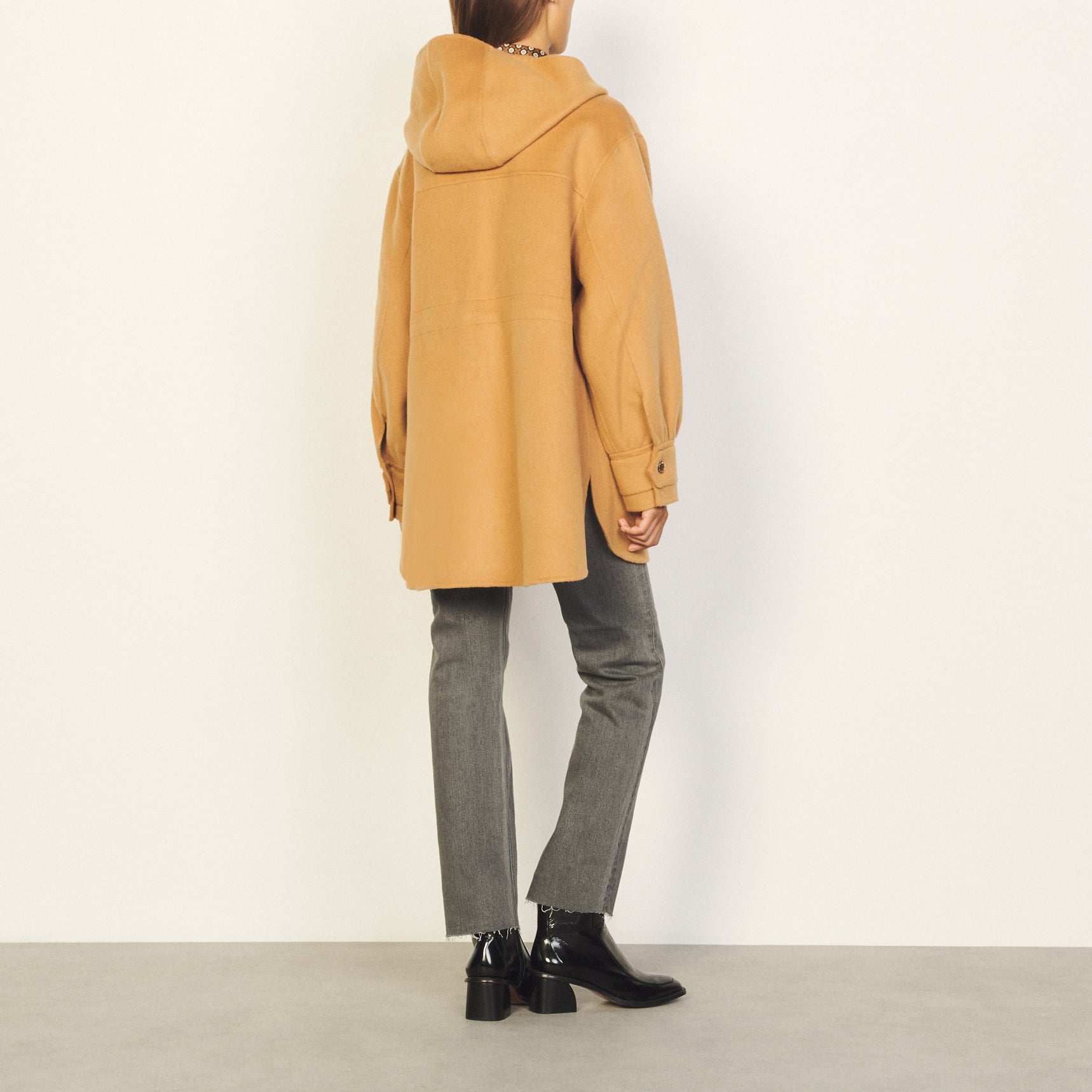 Outerwear Camel Sandro seconde main