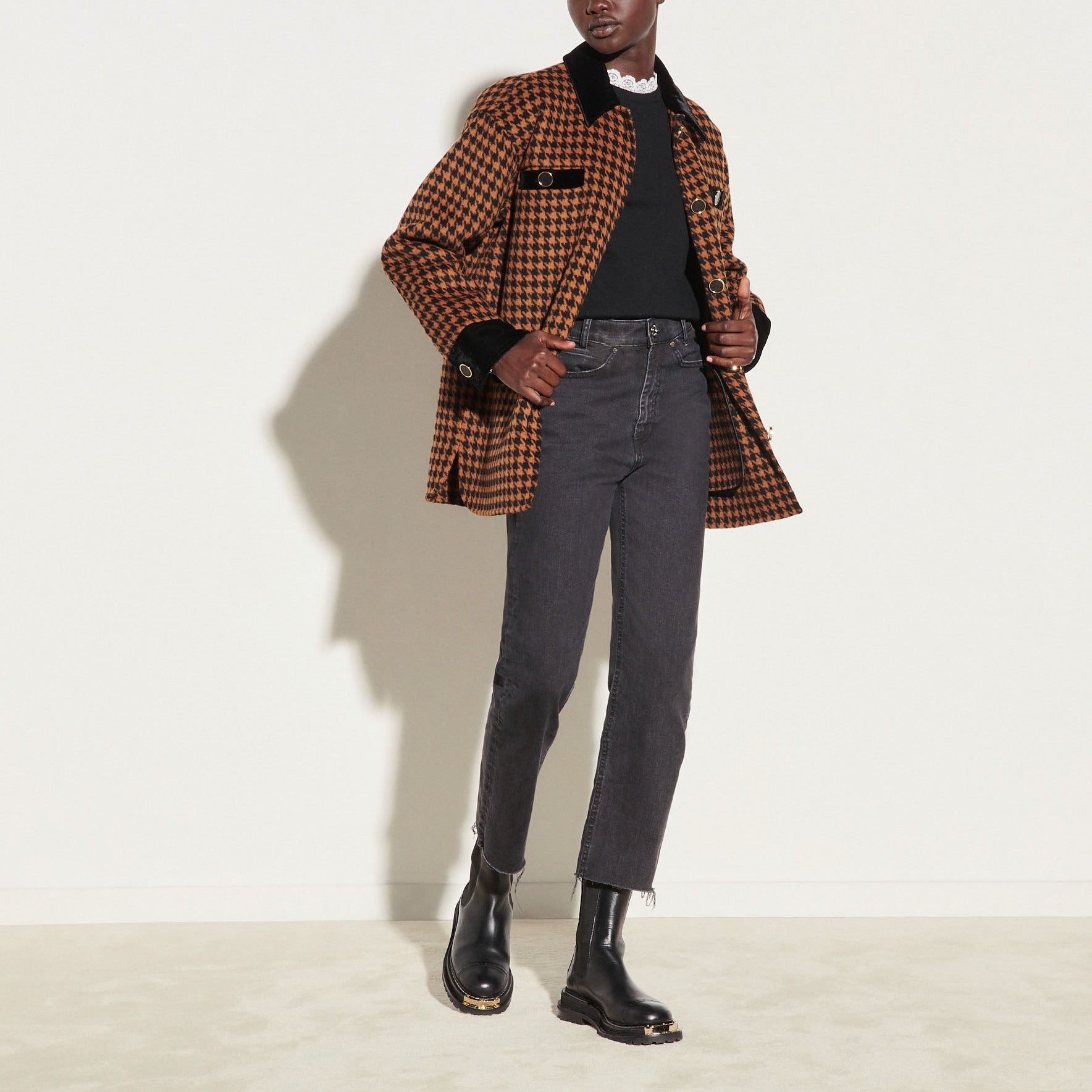 Veste en laine à carreaux Sandro seconde main