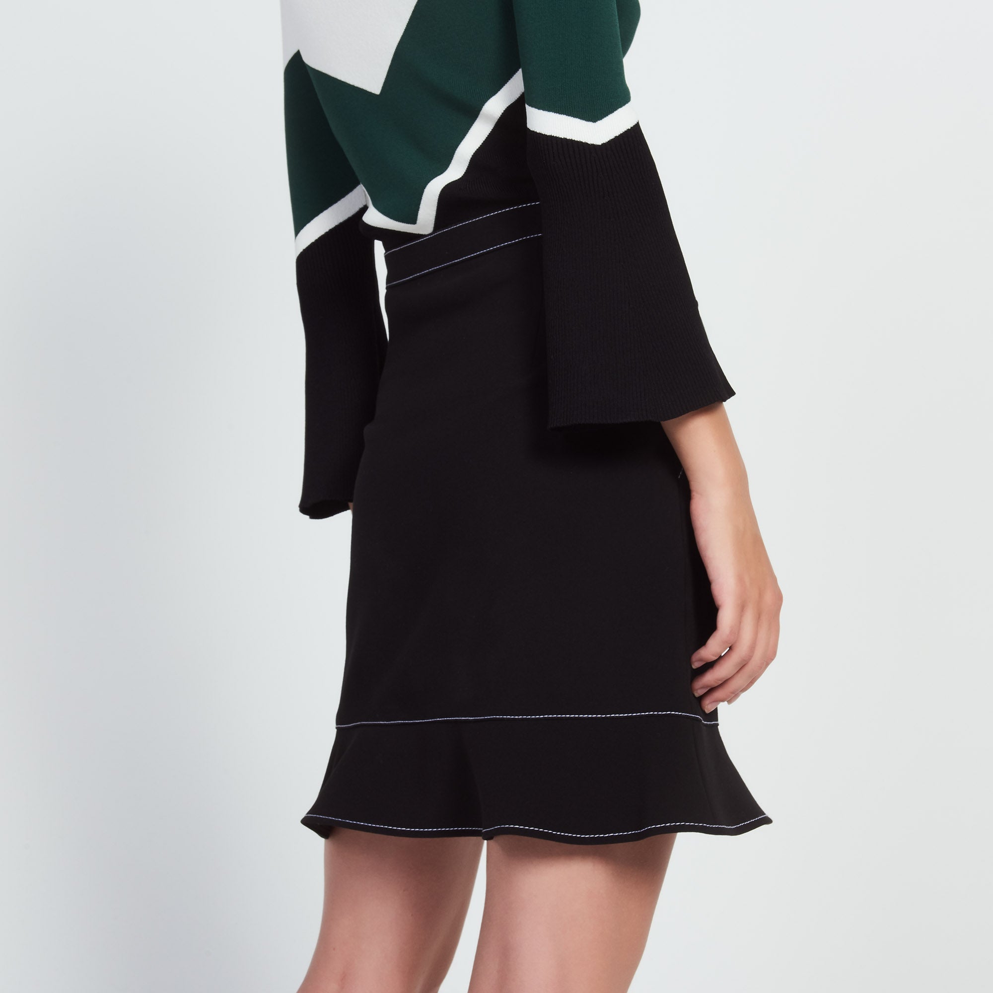 Jupe avec coutures apparentes Sandro seconde main