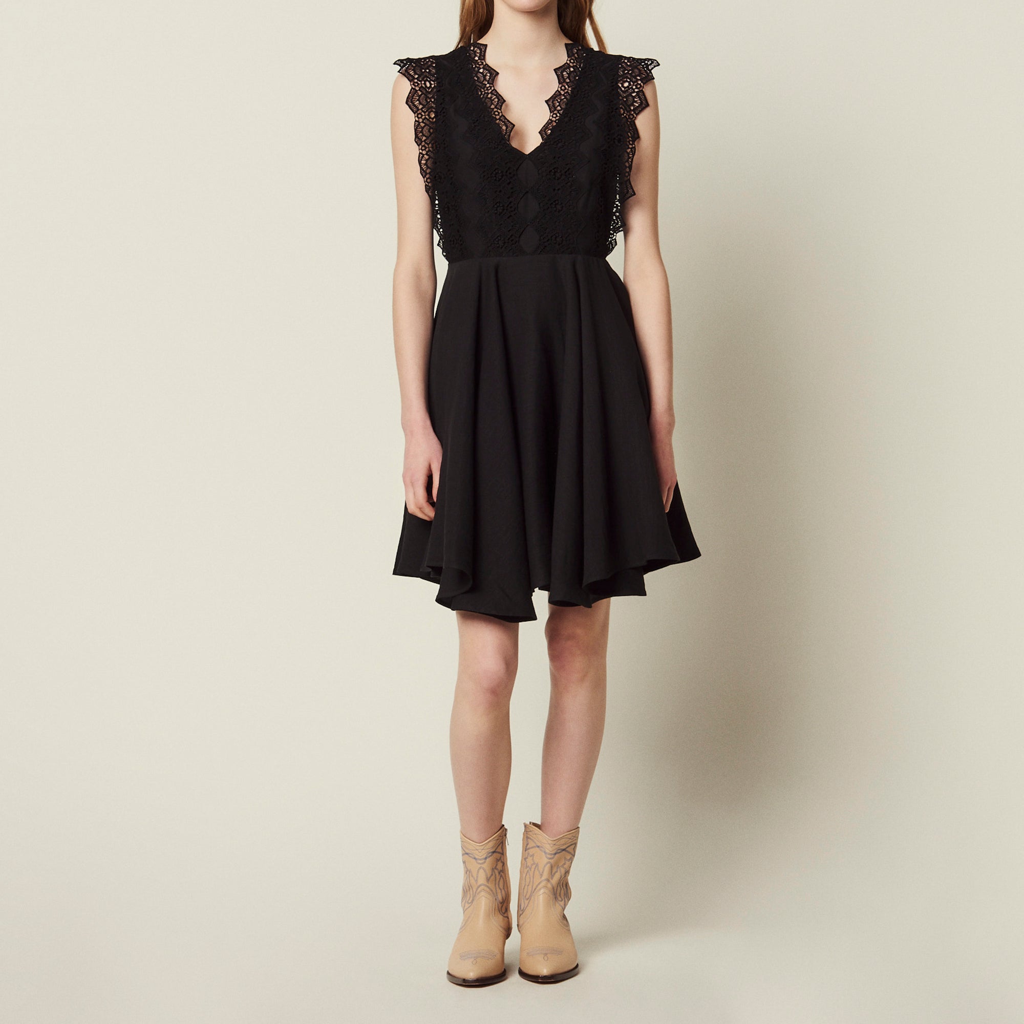 Robe courte patineuse Sandro seconde main