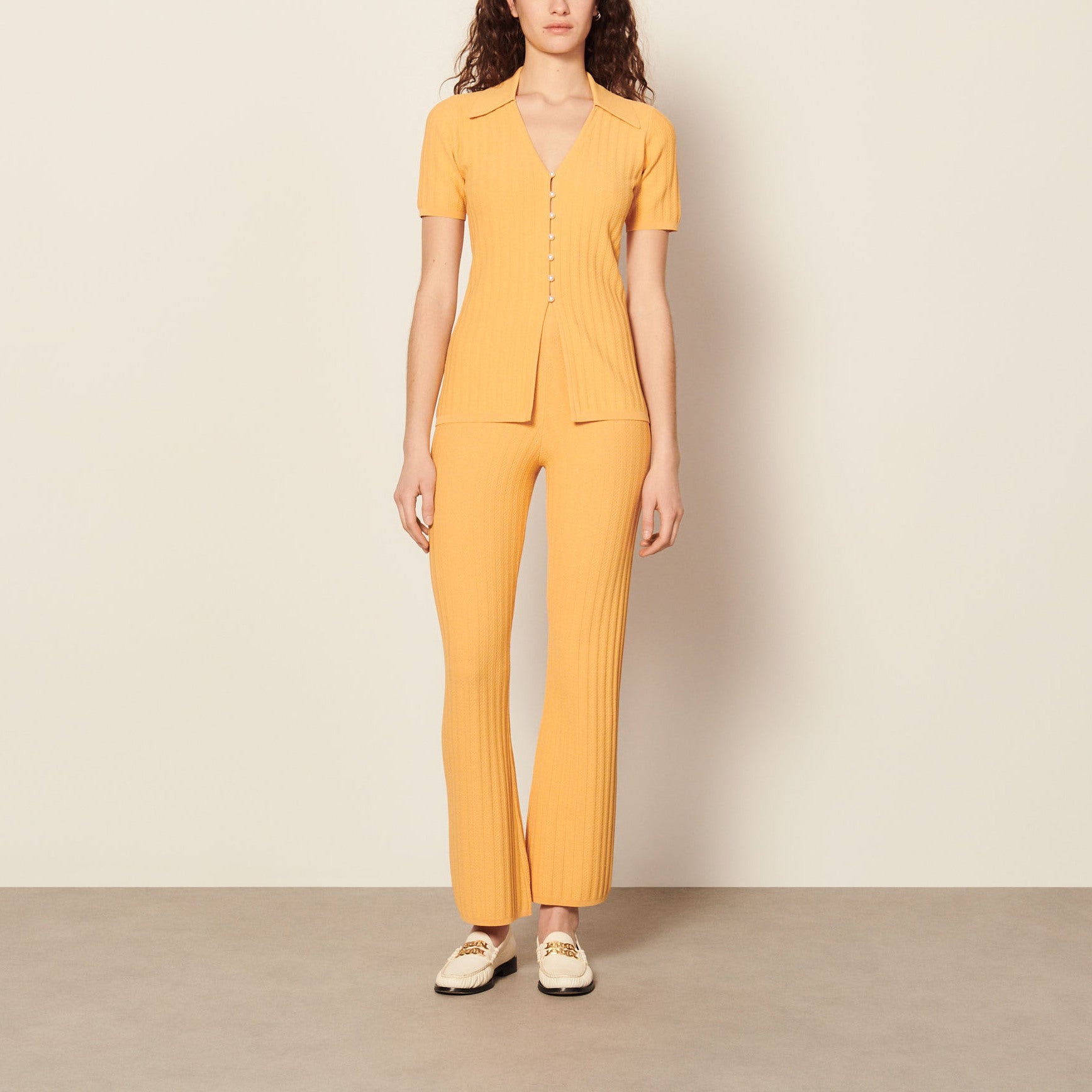 Top en Maille à boutons perles Sandro seconde main