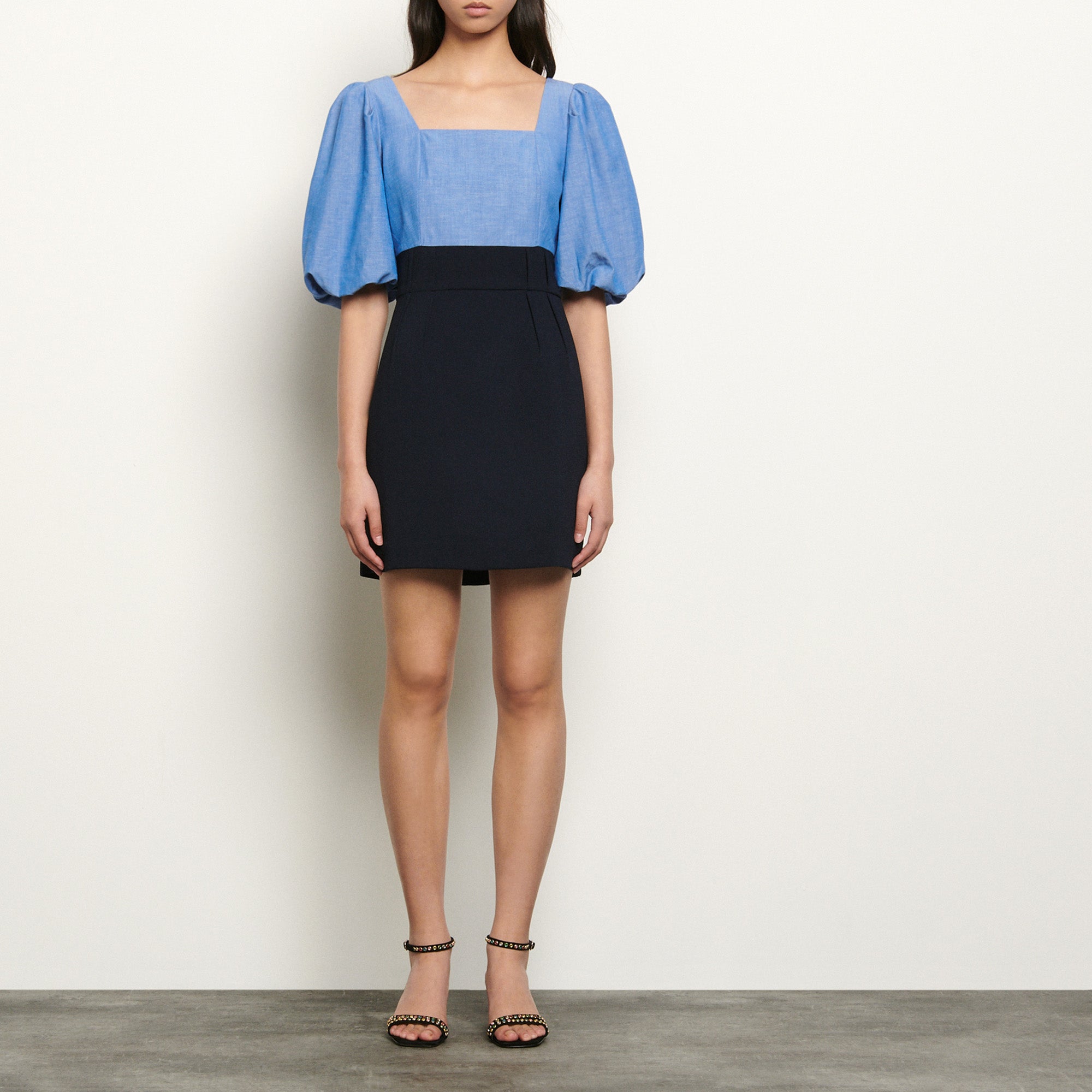 Robe courte bi-matière à encolure carrée Sandro seconde main