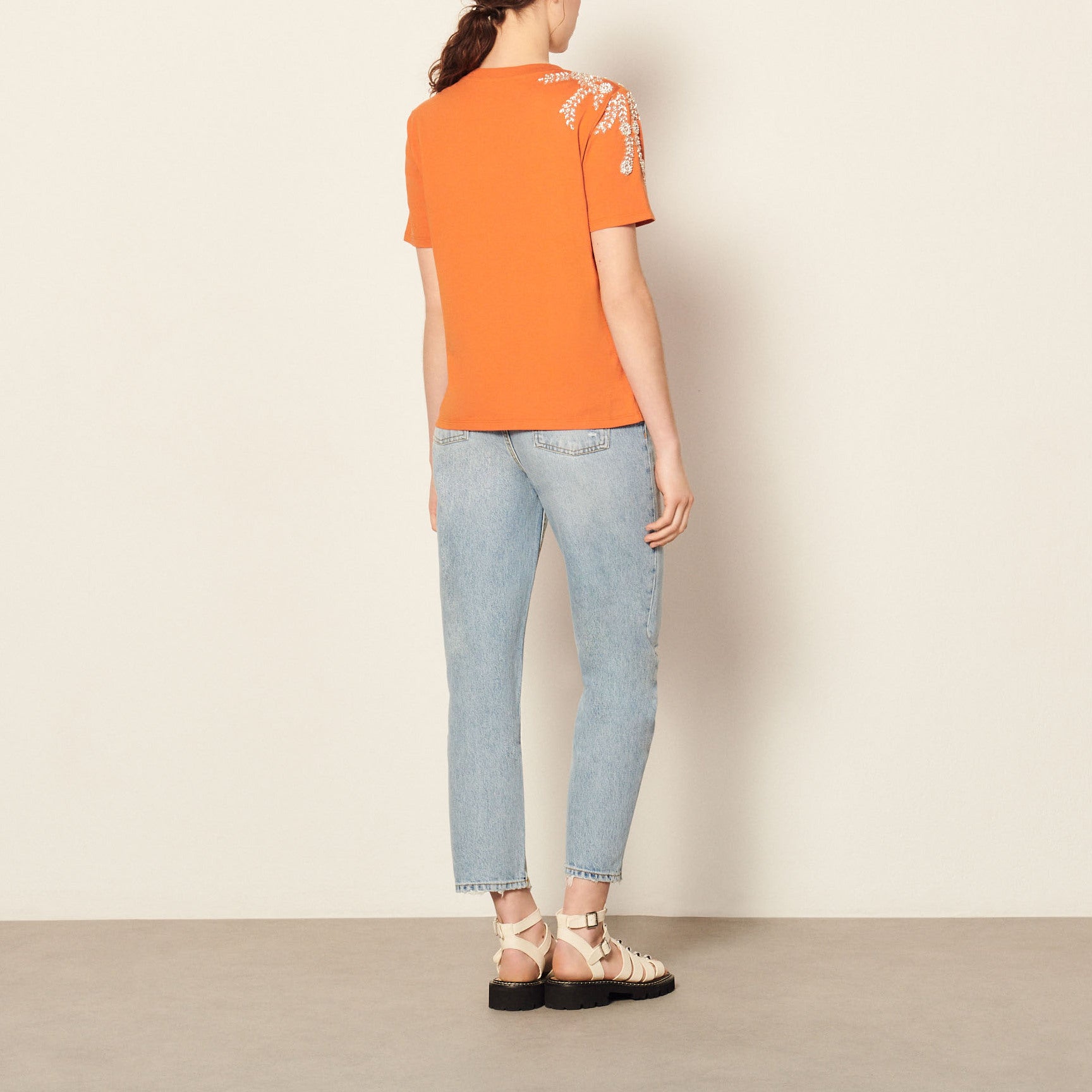 T-shirt orné de broderies et strass Sandro seconde main