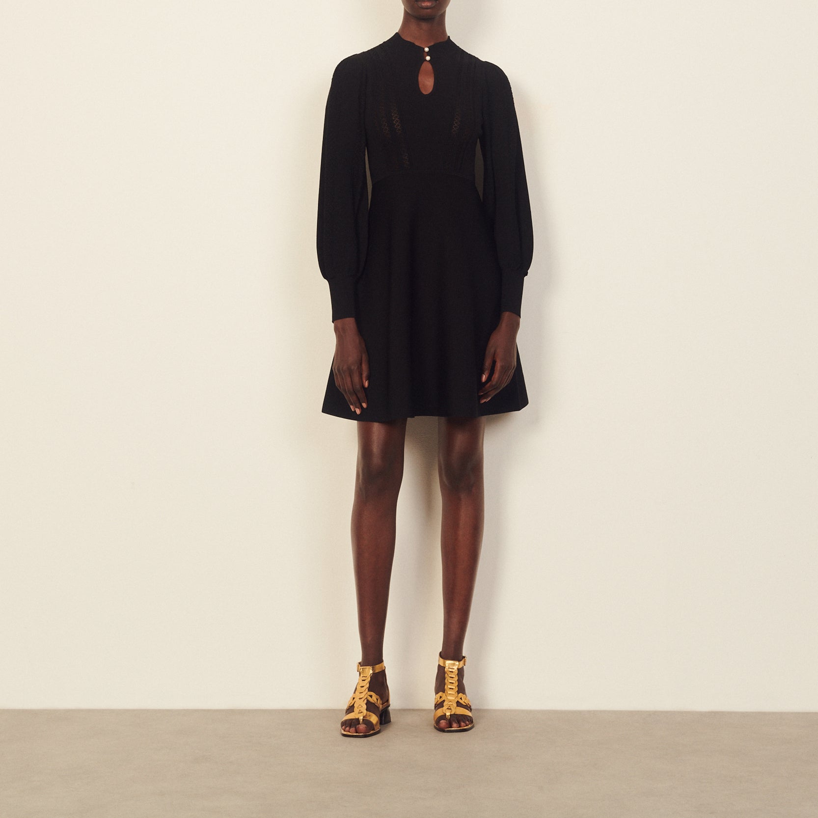 Robe Noir Sandro seconde main