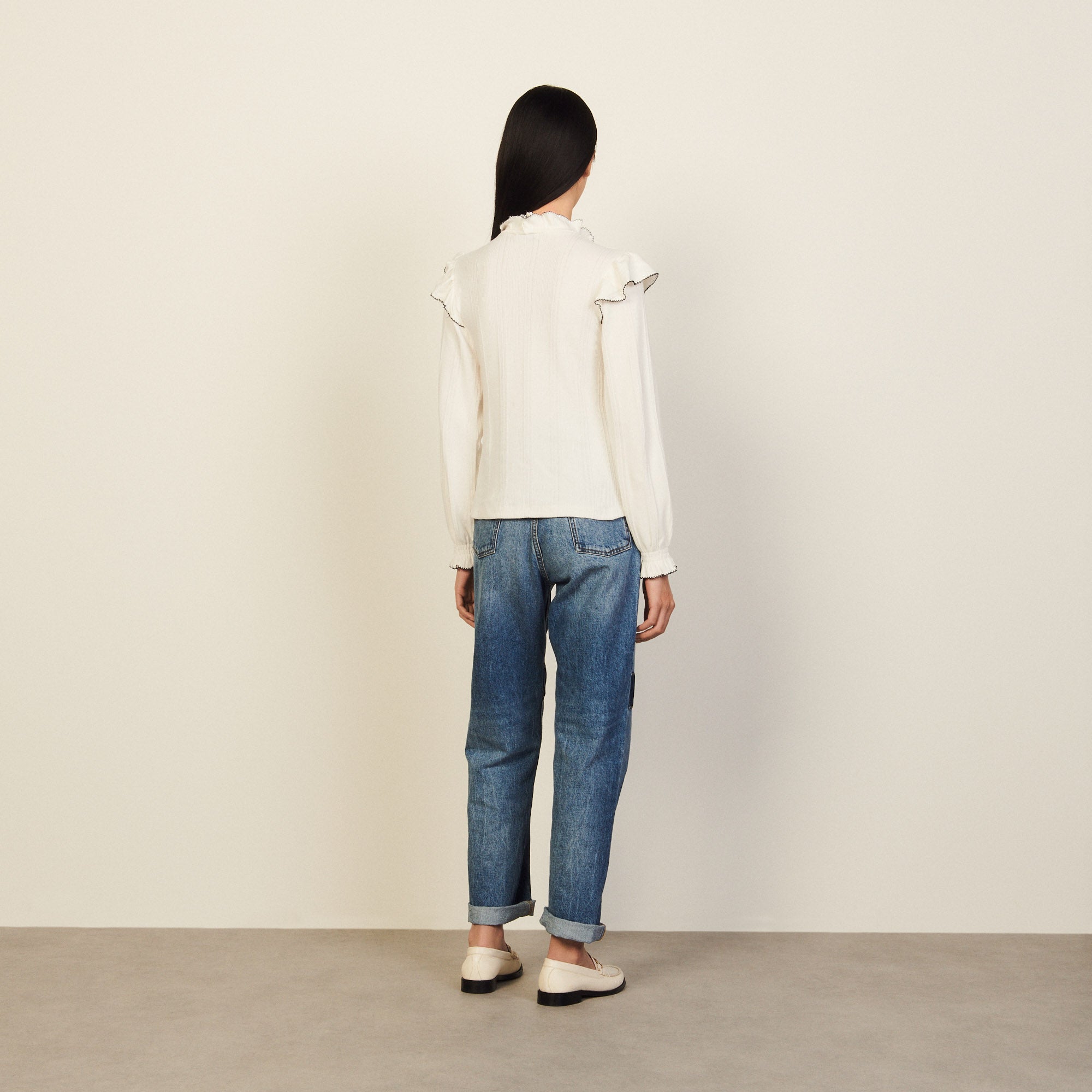 T-shirt en Maille  avec volant Sandro seconde main