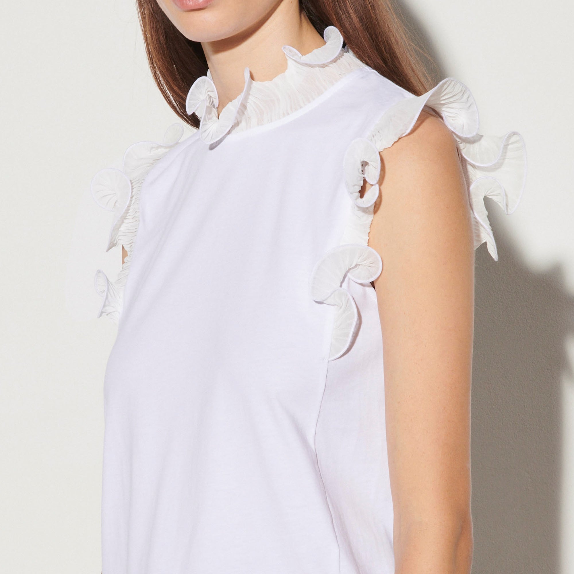 Débardeur au col et manches à volants Sandro seconde main