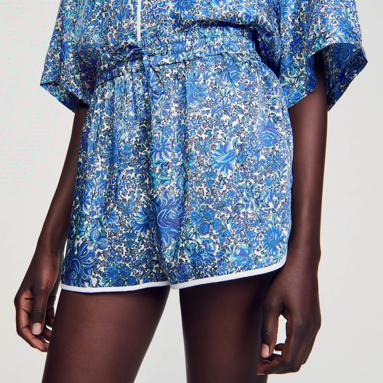 Short à imprimé fleuri Sandro seconde main