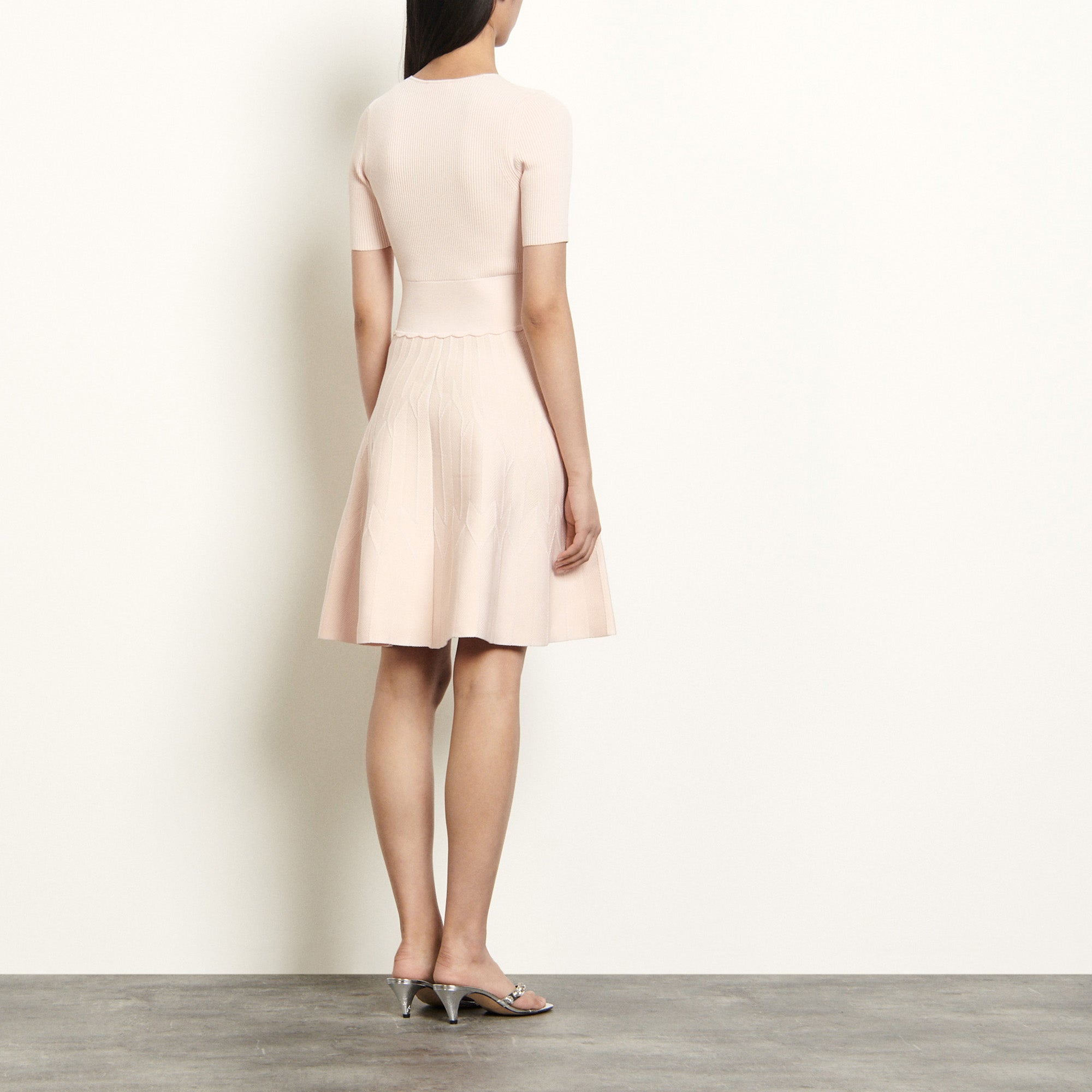 Robe courte en Maille reliéfée Sandro seconde main