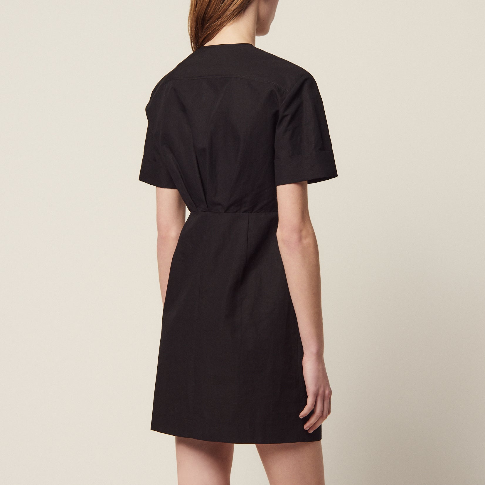 Robe courte ornée d'œillets entrelacés Sandro seconde main