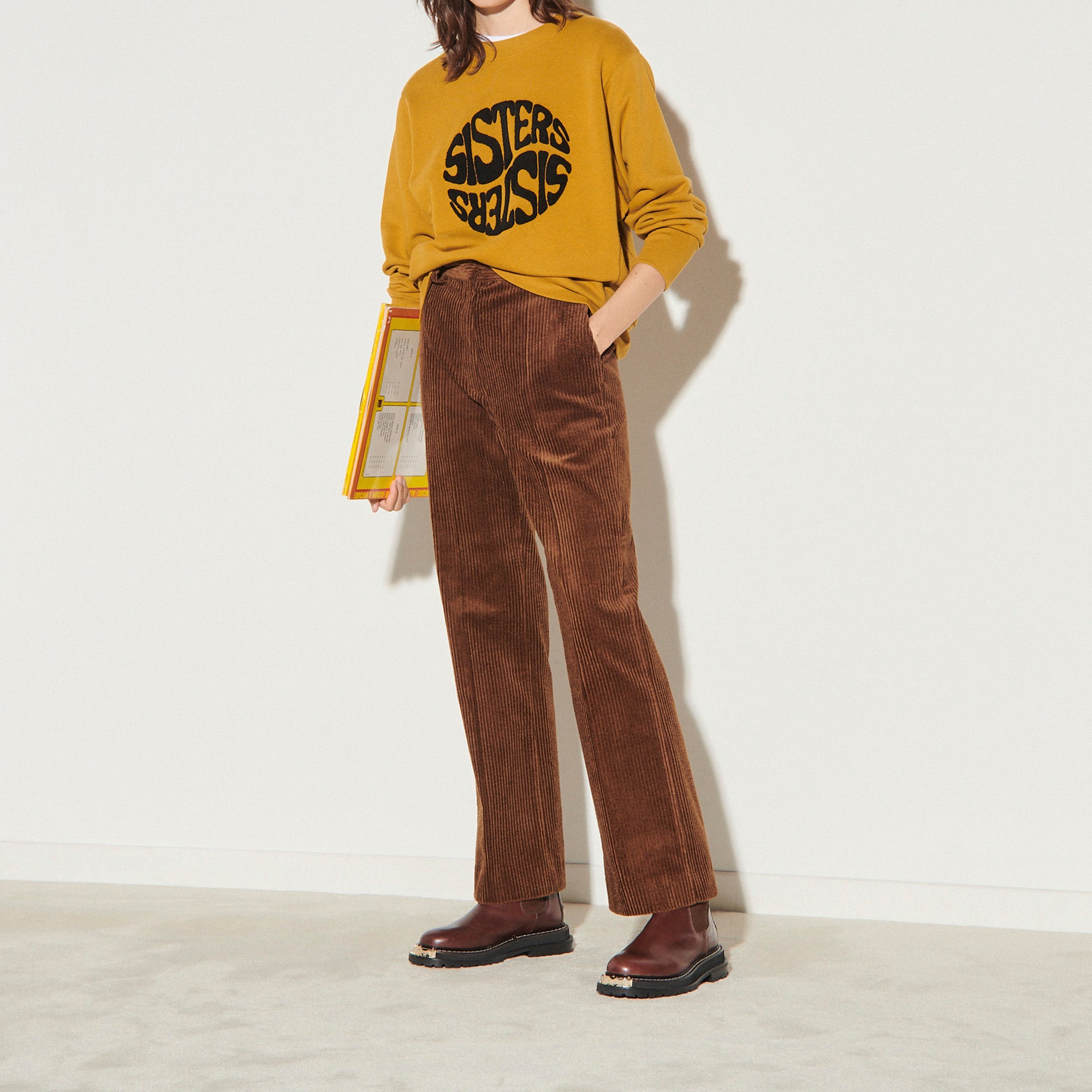 Pantalon droit en velours côtelé Sandro seconde main