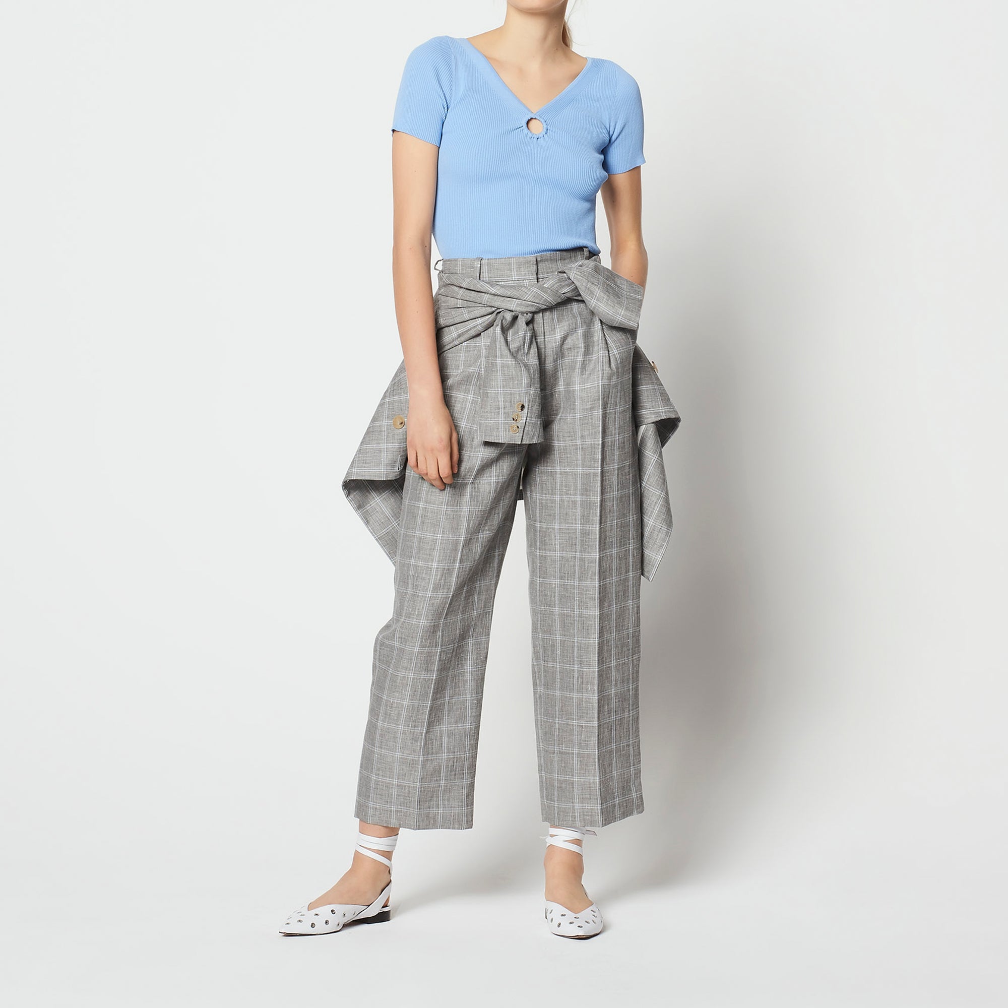 Pull avec détail rond dans le décolleté Sandro seconde main