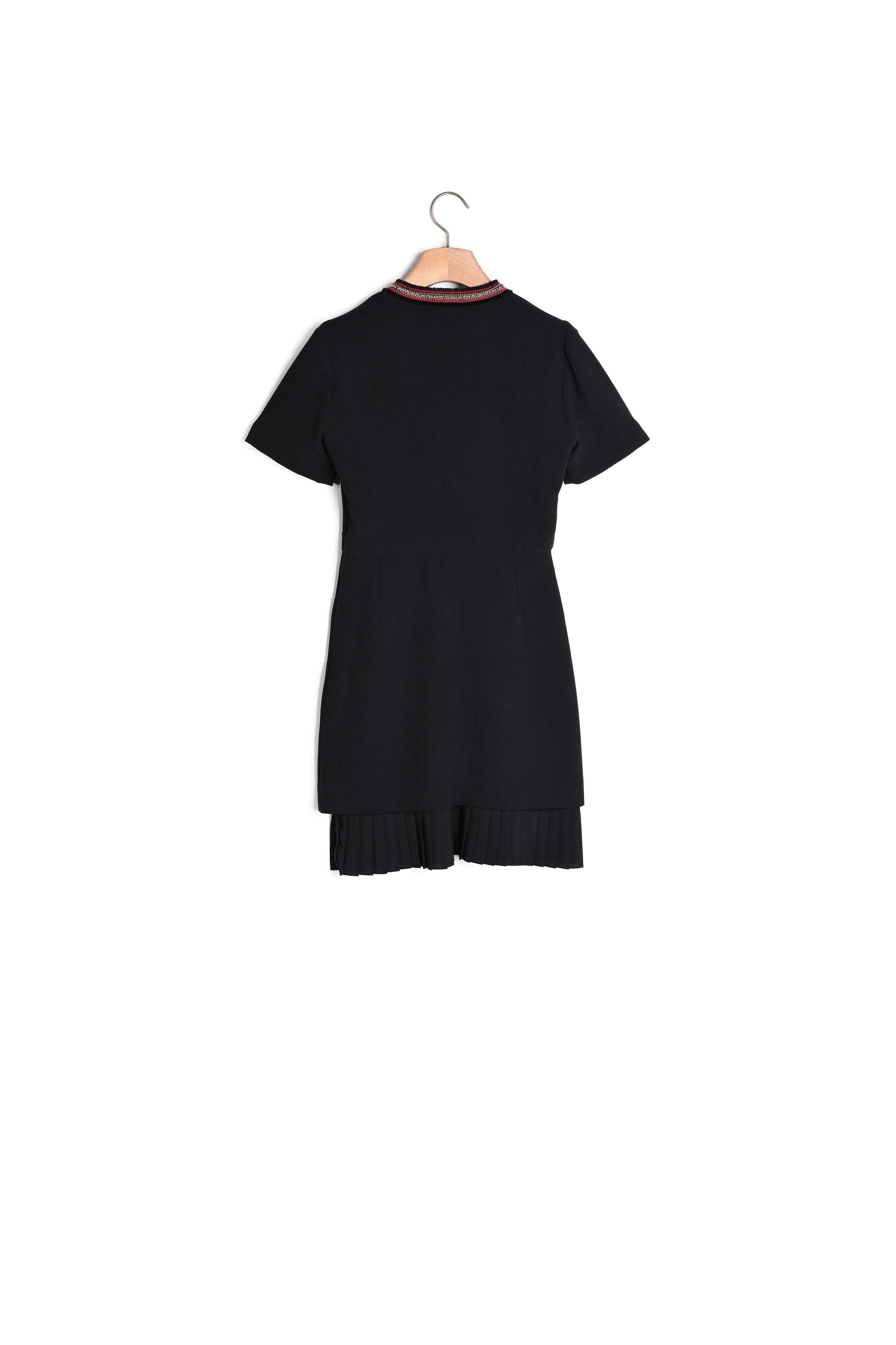 Robe courte ornée de galons Sandro seconde main