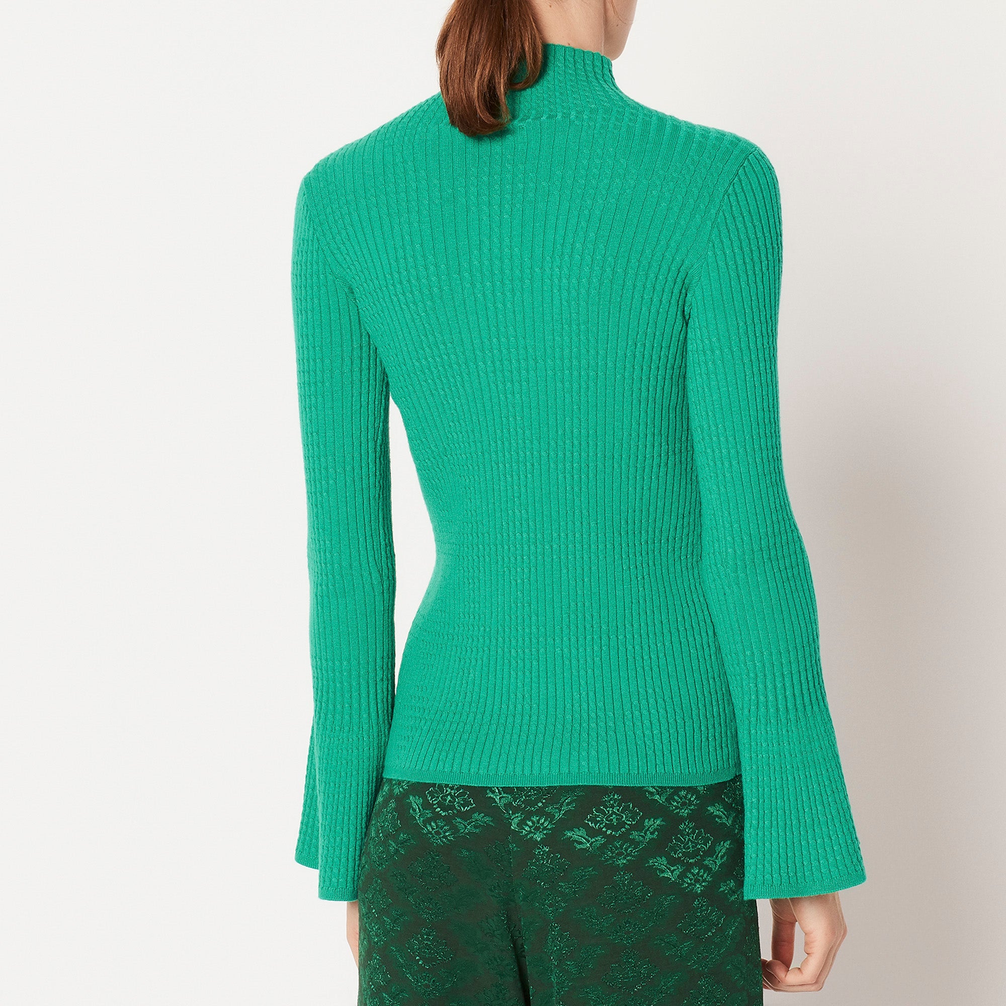 Pull col montant et manches évasées Sandro seconde main