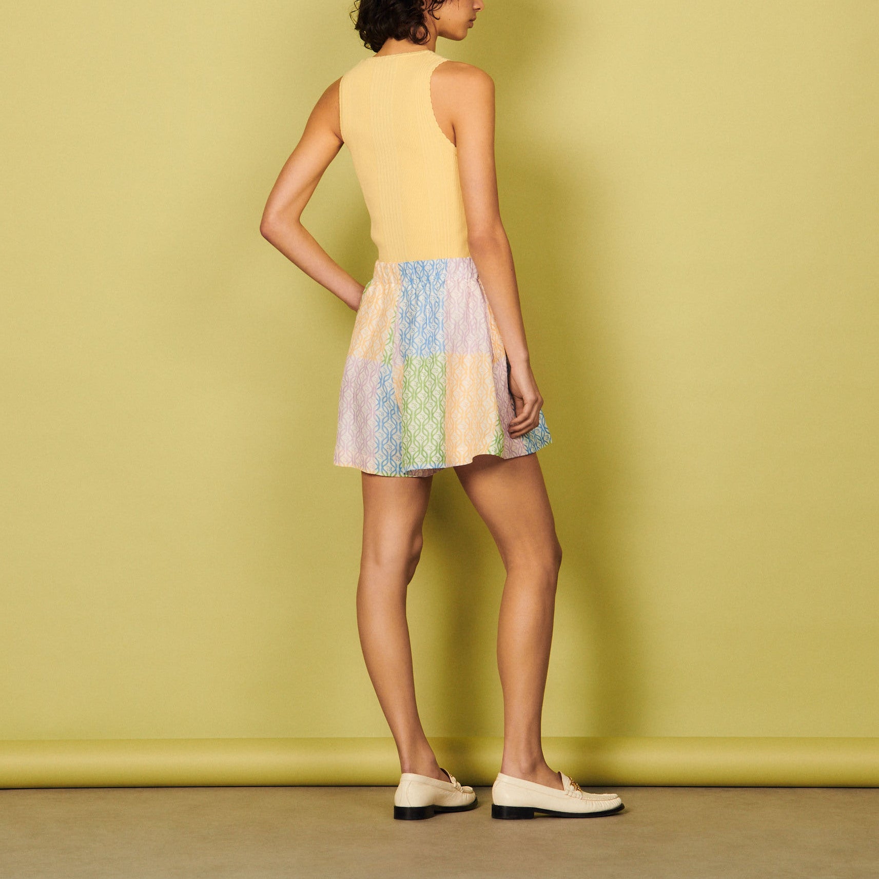 Short large imprimé monogramme Sandro seconde main