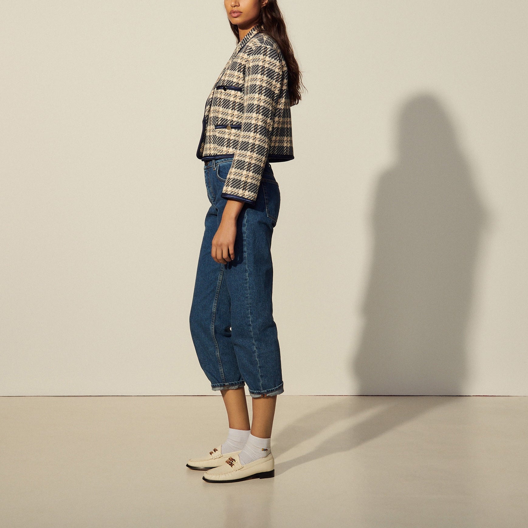 Veste courte en tweed à carreaux Sandro seconde main