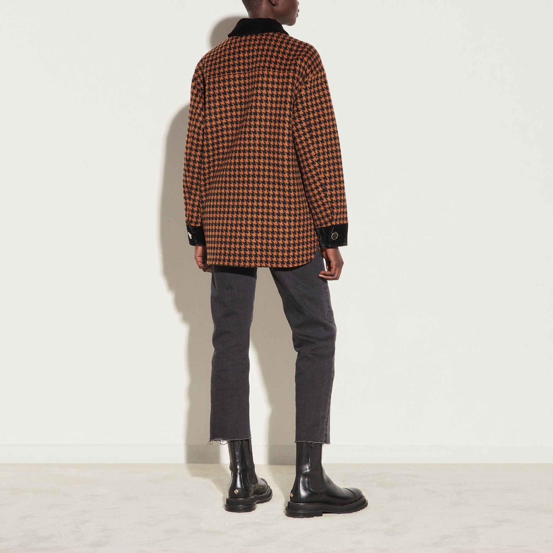 Veste en laine à carreaux Sandro seconde main