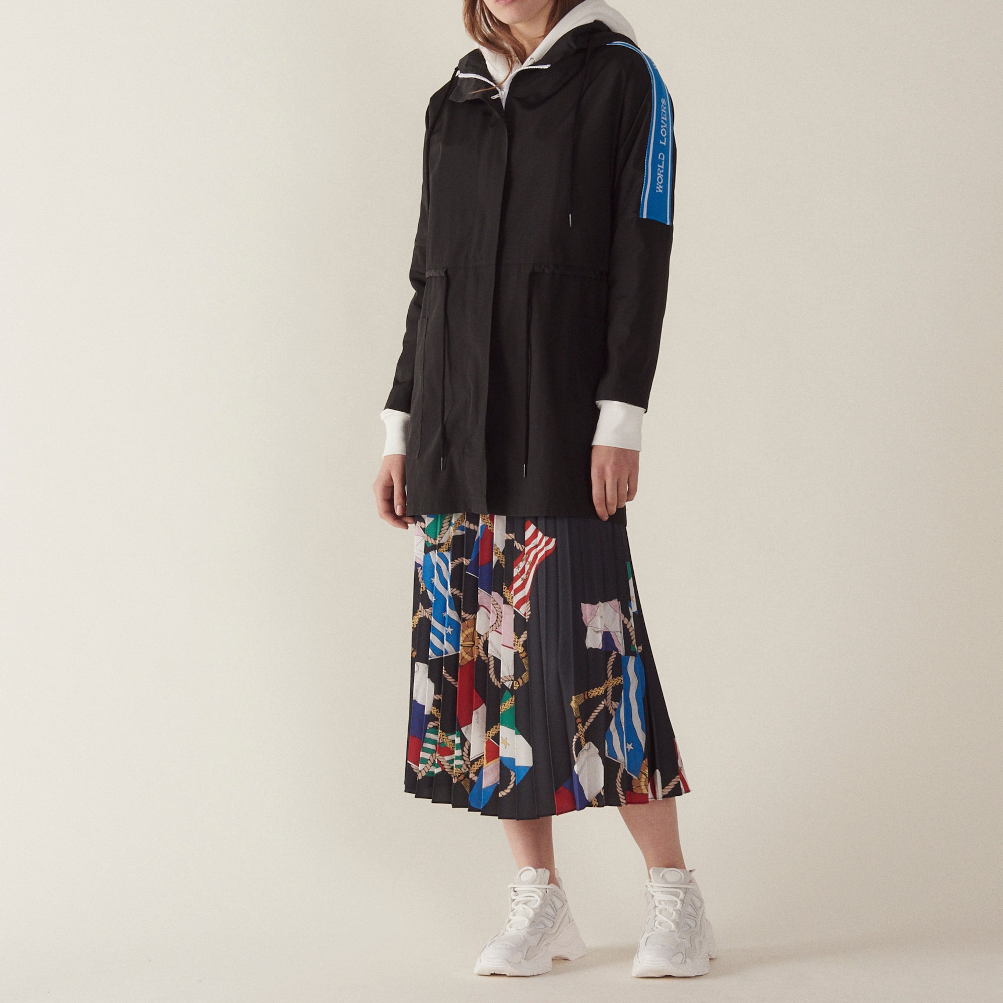 Manteau coupe-vent avec galons à message Sandro seconde main