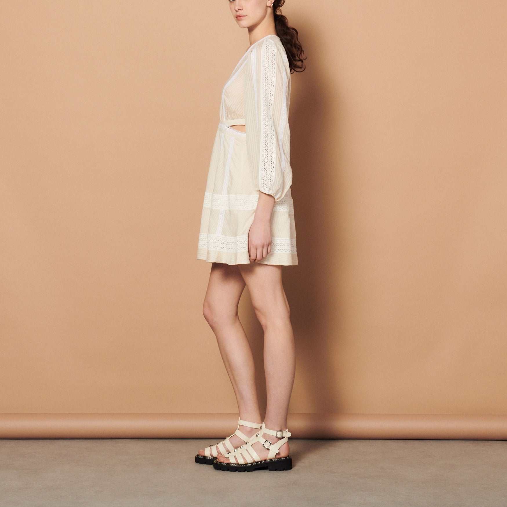 Robe courte à découpes ornée de galons Sandro seconde main