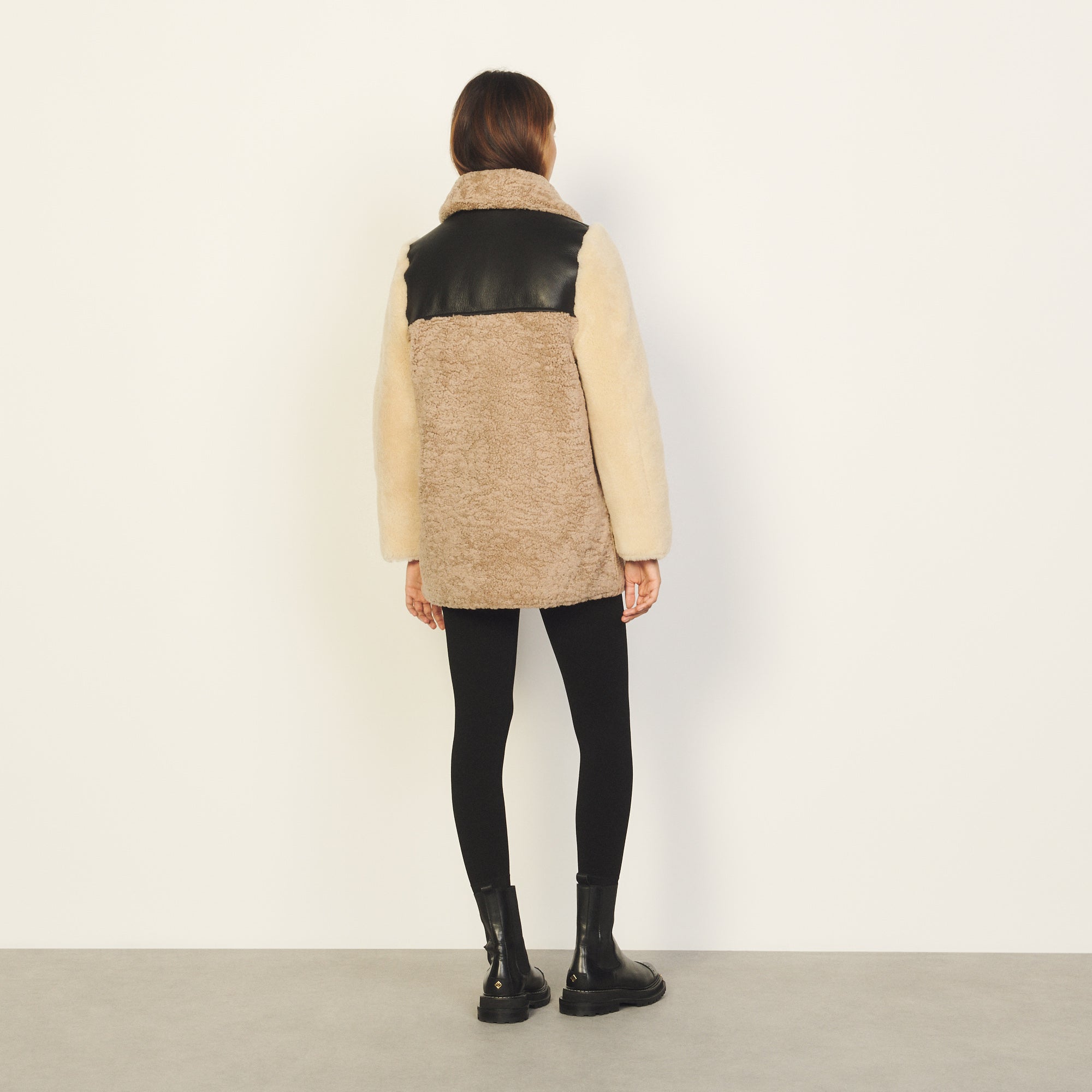 Outerwear Beige Sandro seconde main