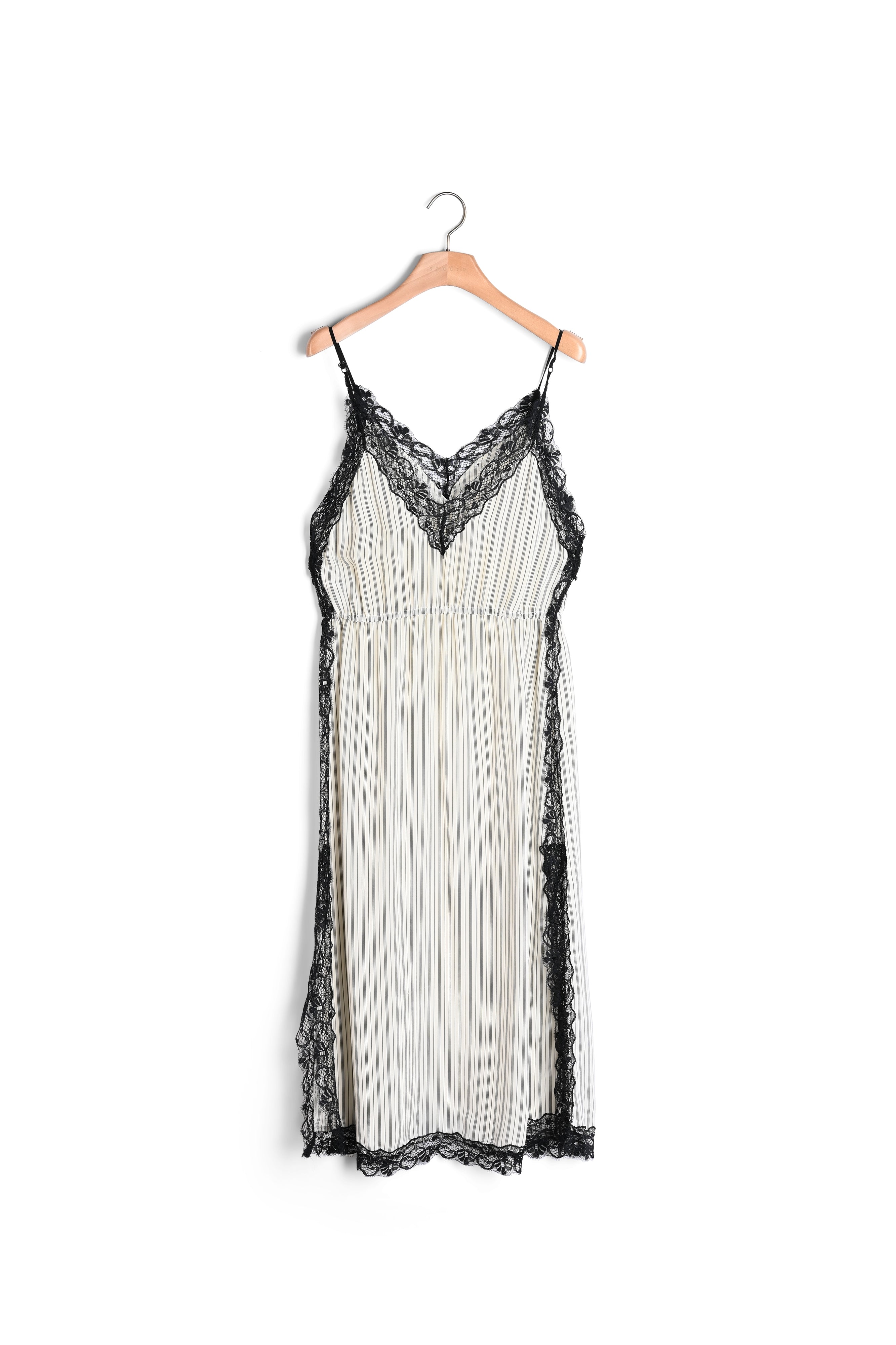 Robe longue à fines bretelles Sandro seconde main