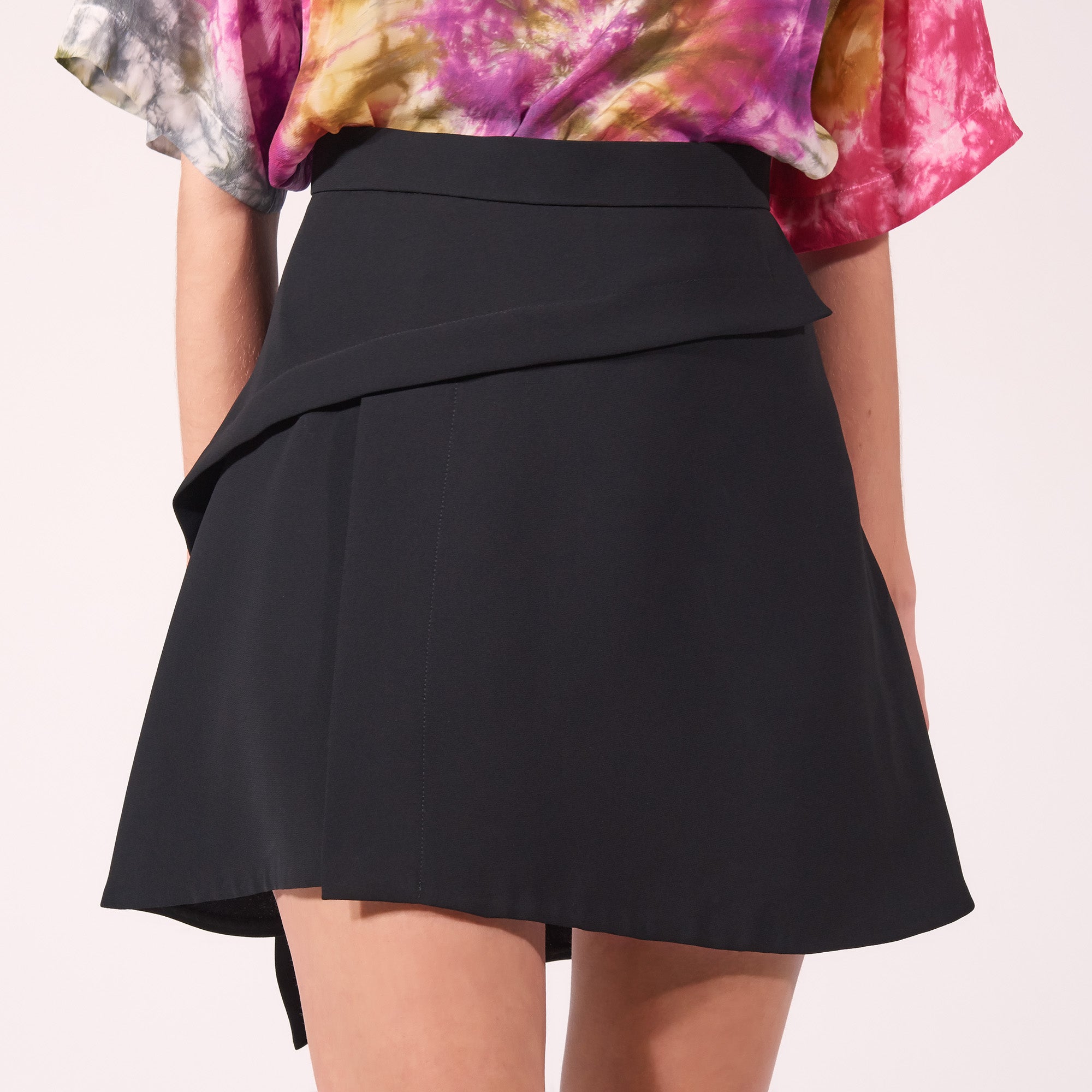 Jupe courte asymétrique Sandro seconde main