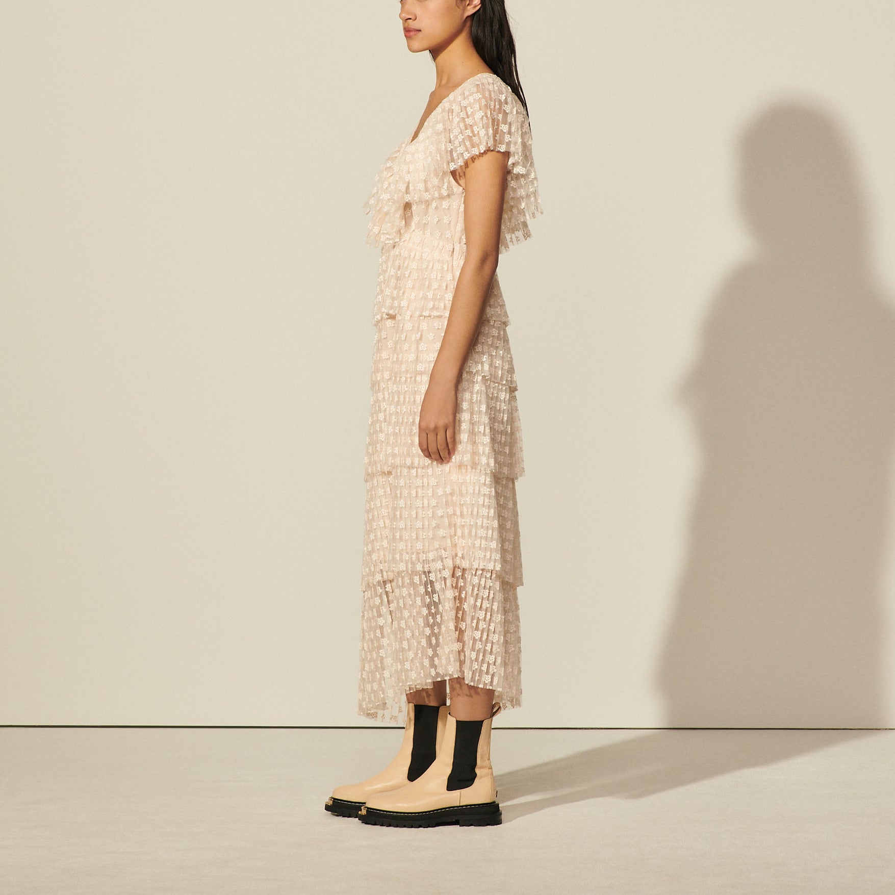 Robe longue en plumetis brodé plissé Sandro seconde main