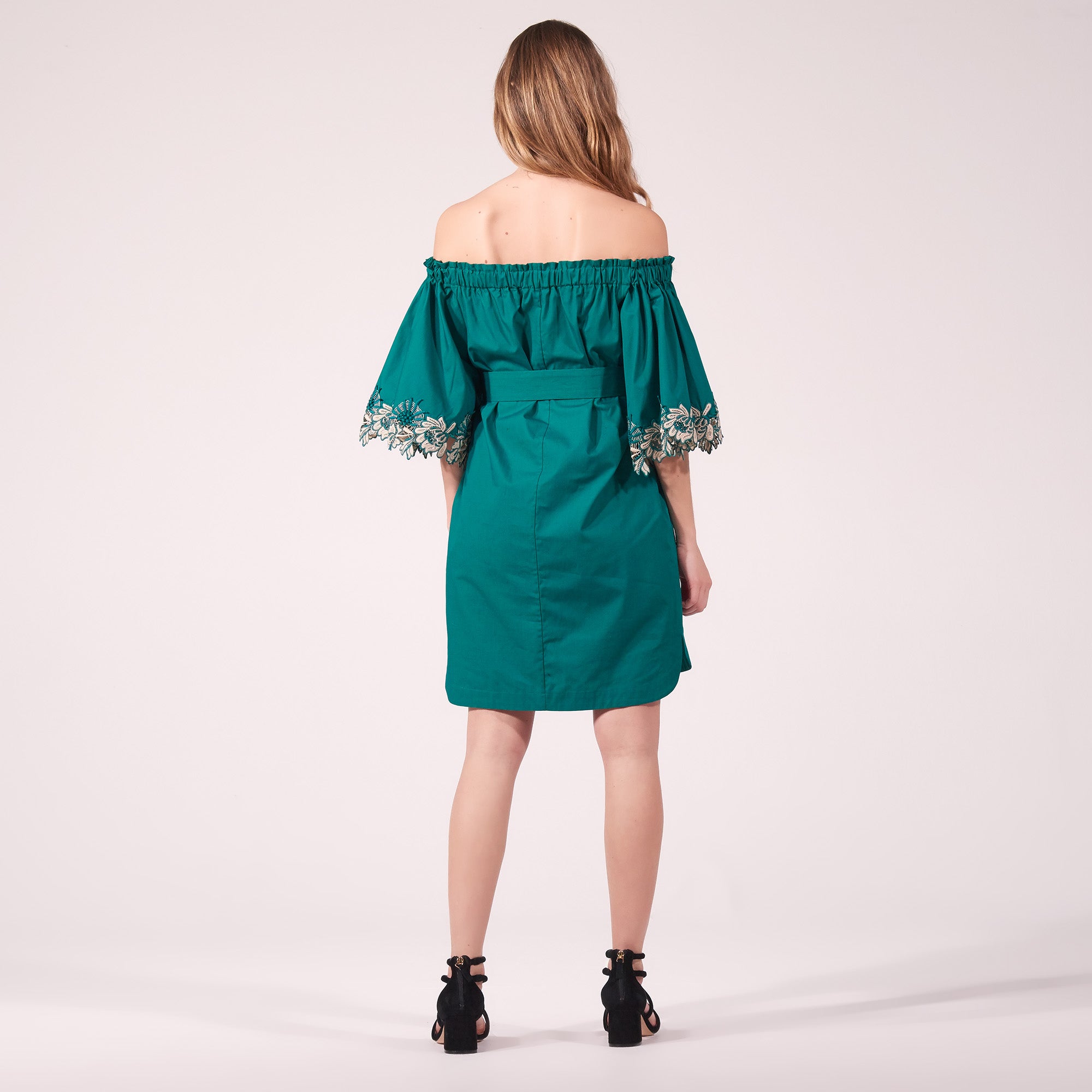 Robe en coton bustier et manches brodées Sandro seconde main