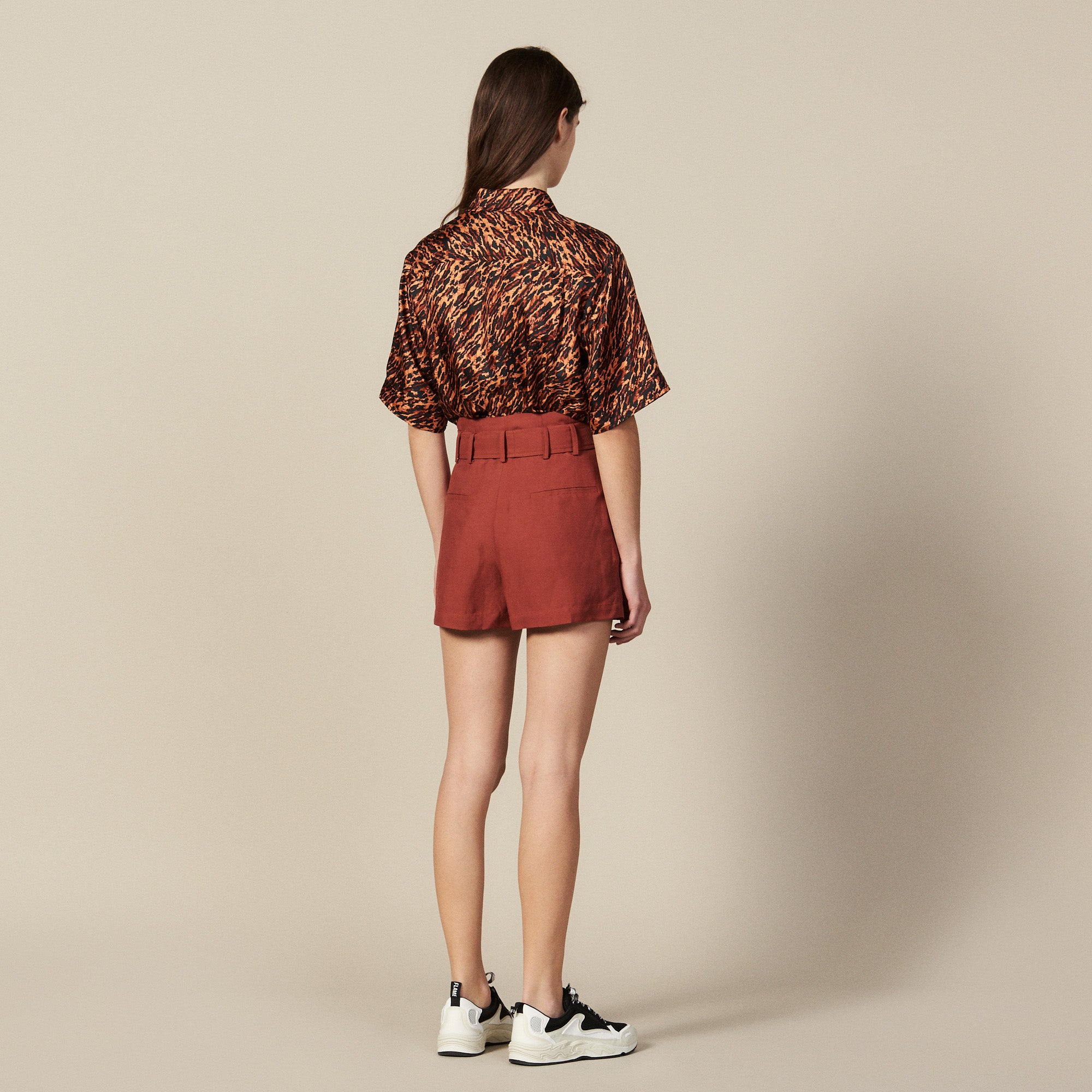 Short à plis avec ceinture à nouer Sandro seconde main