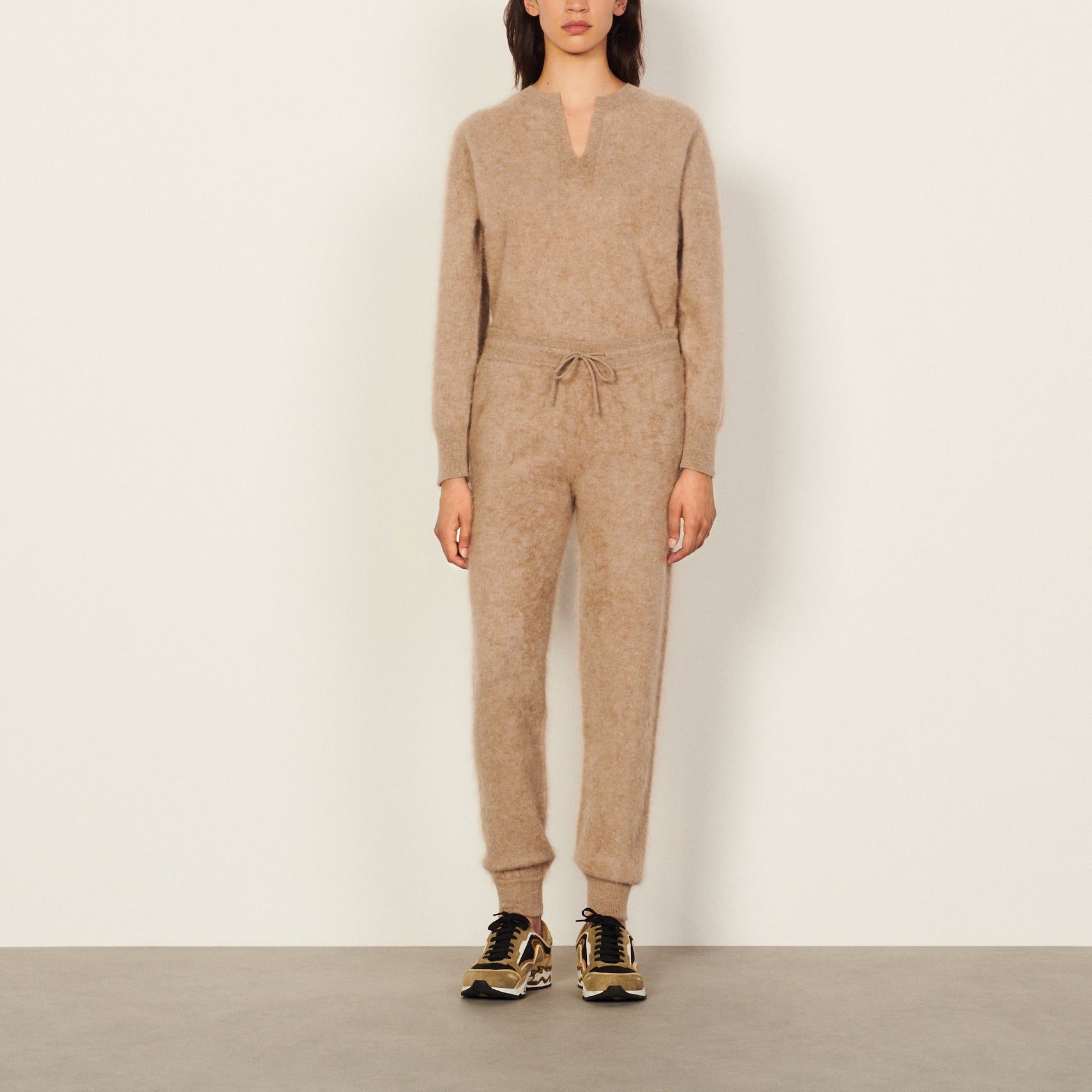 Pantalon Taupe Sandro seconde main