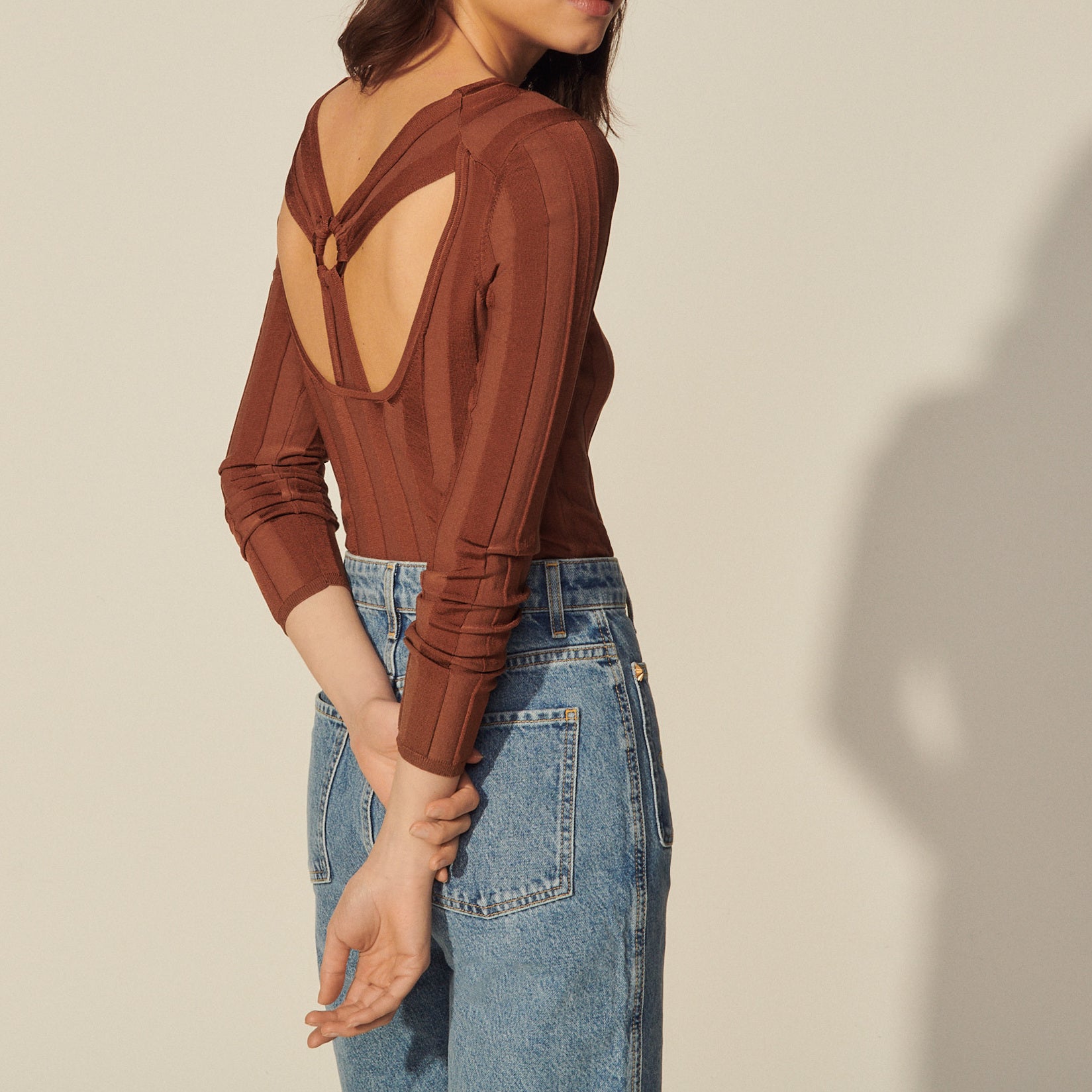 Pull à twist et anneau au dos Sandro seconde main